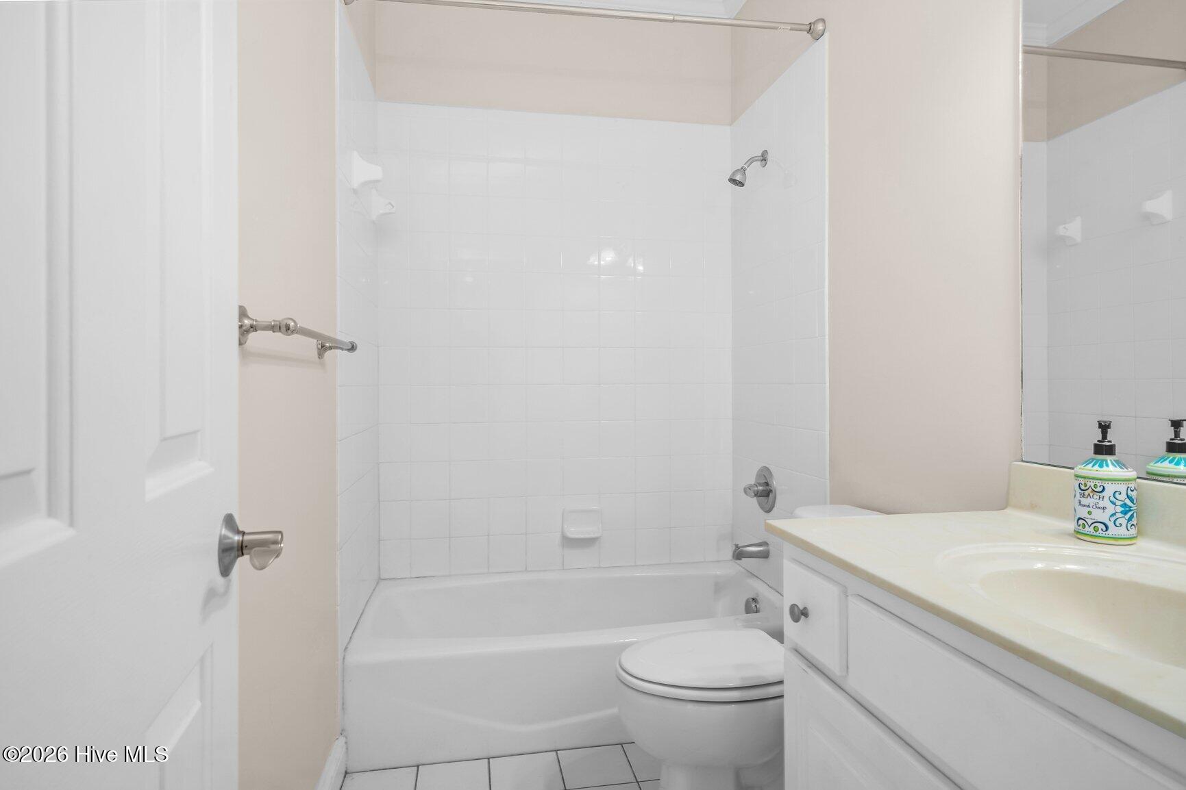 642 Chimney Hill Way