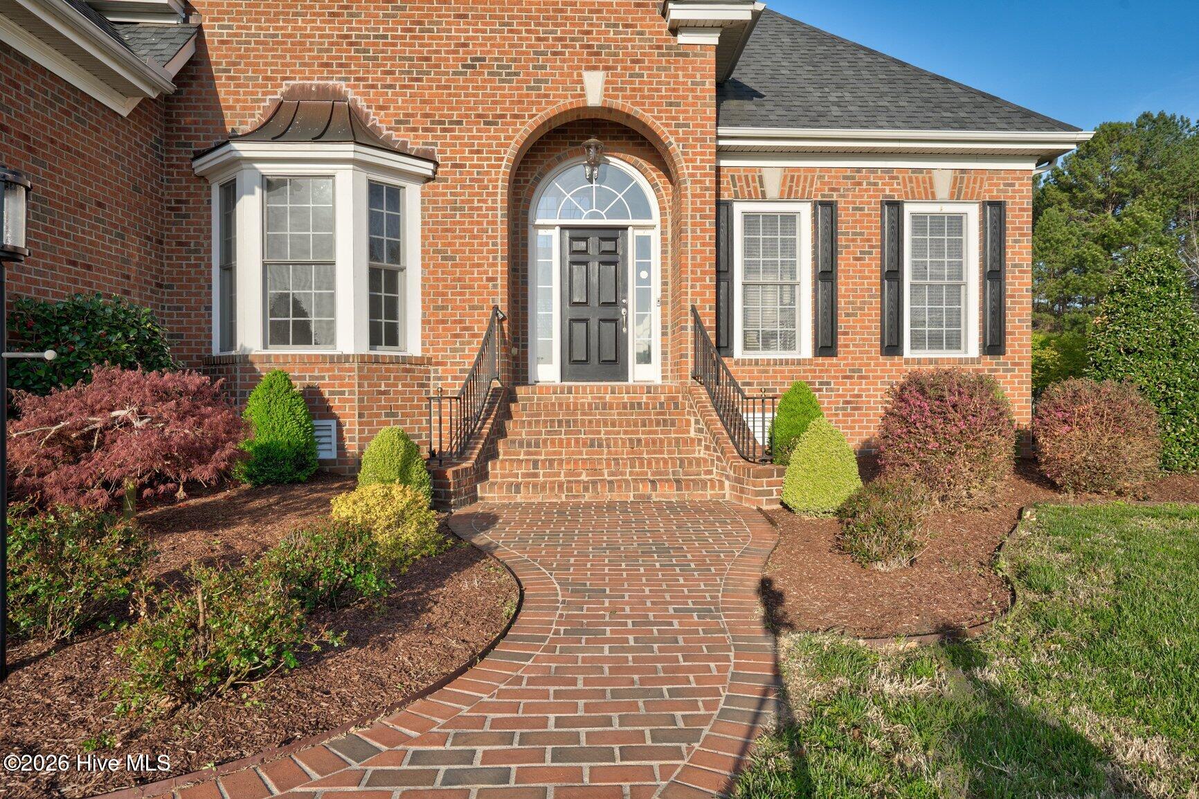 642 Chimney Hill Way
