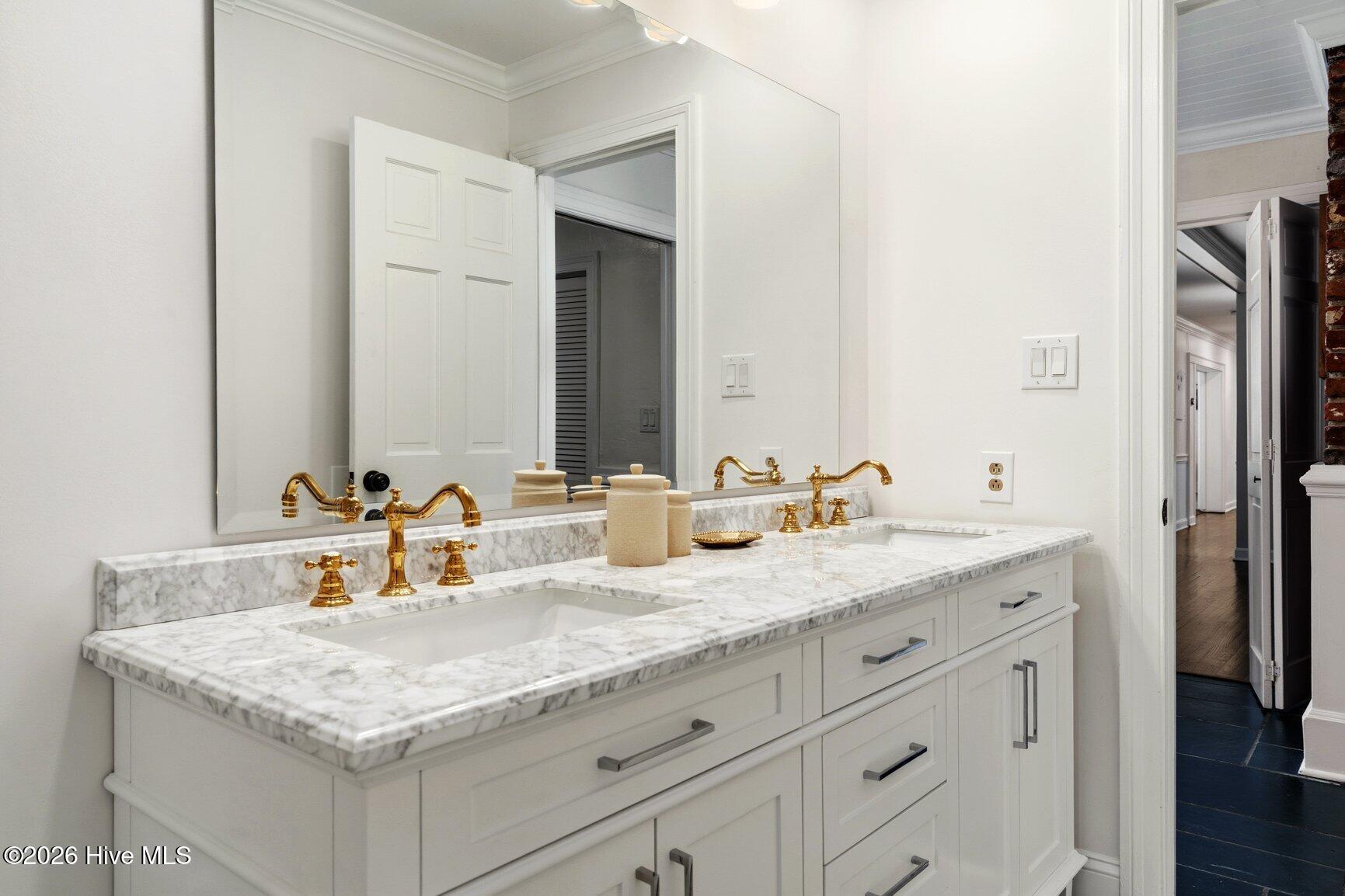 224 S Englewood Drive