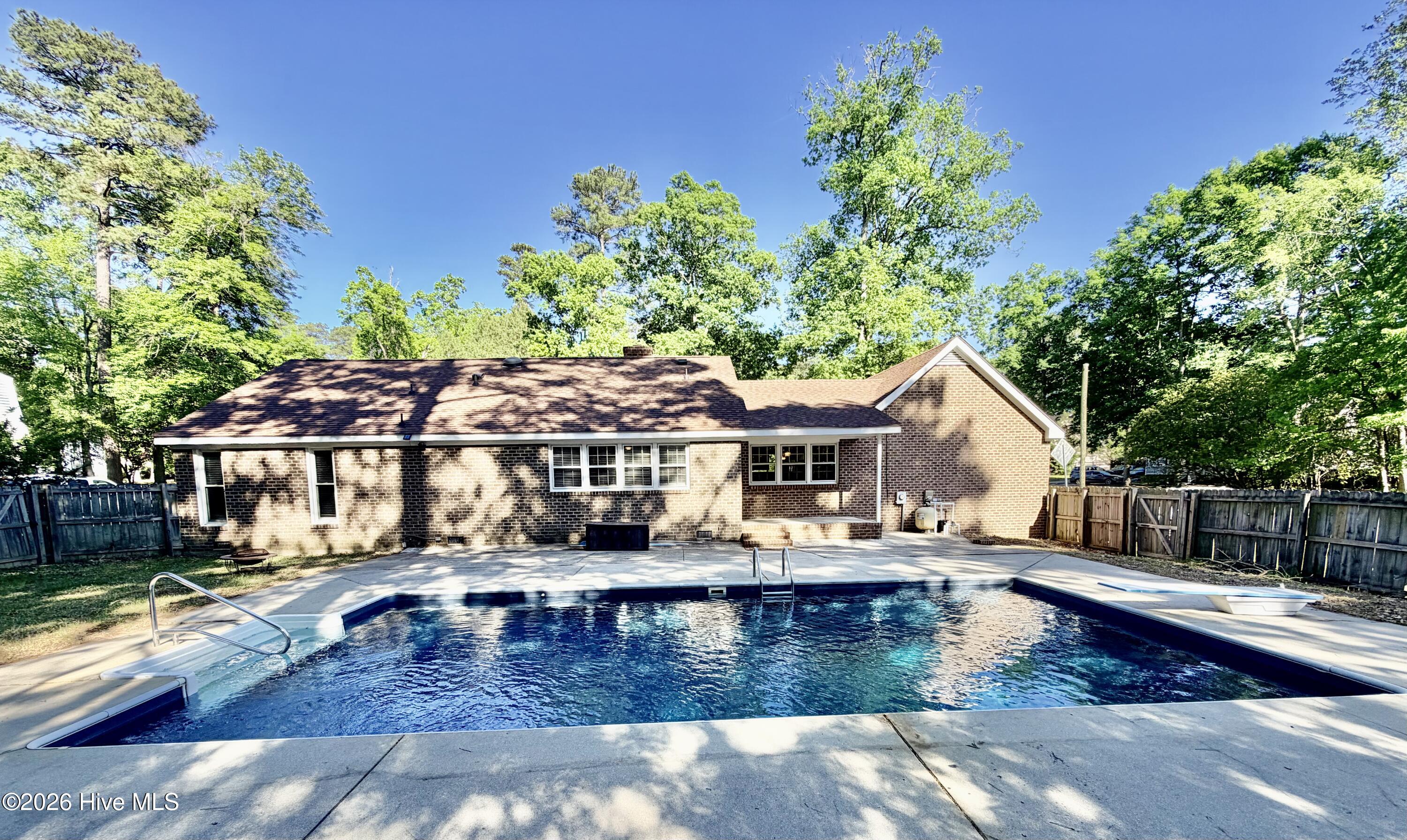 1000 Niblick Drive