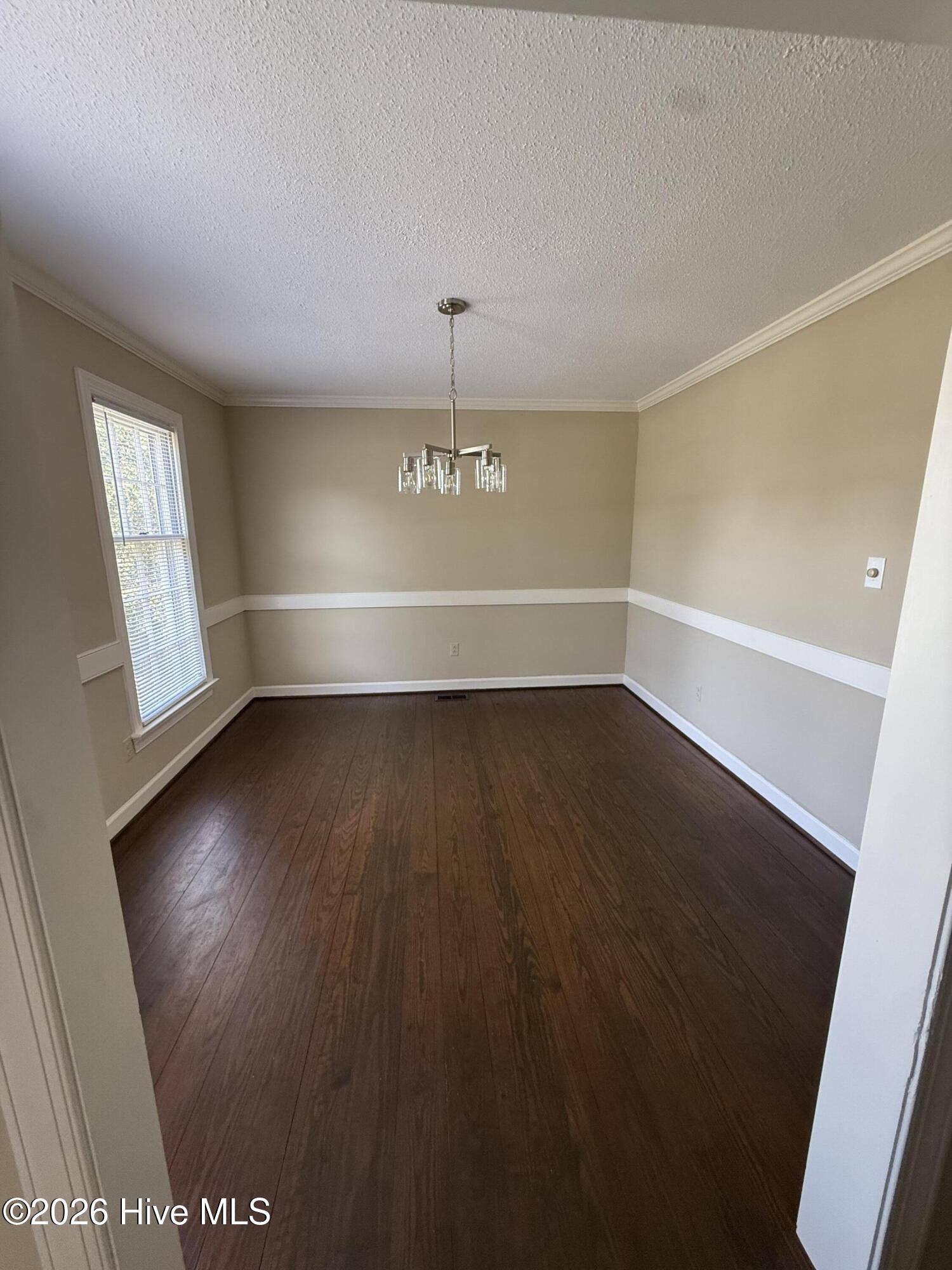 1601 Benvenue Forest Road