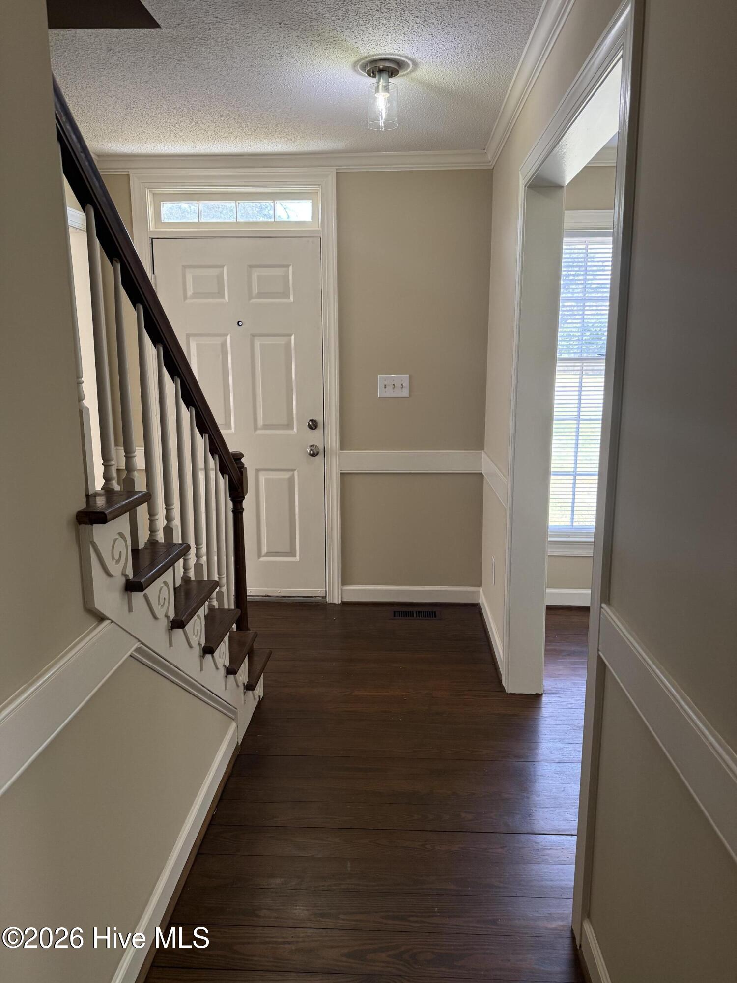 1601 Benvenue Forest Road