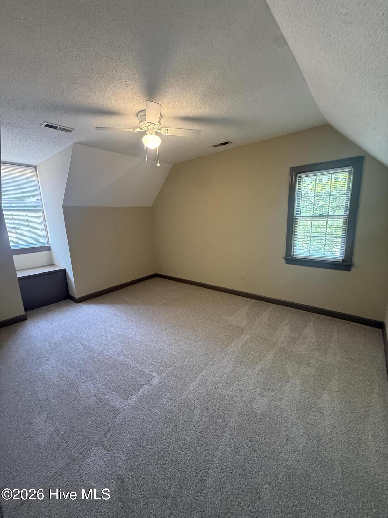 1601 Benvenue Forest Road