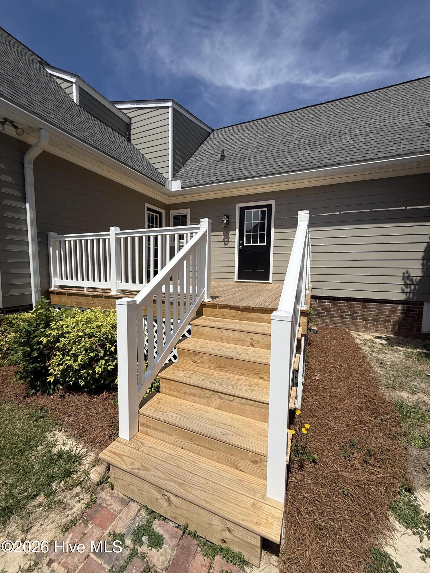 1601 Benvenue Forest Road