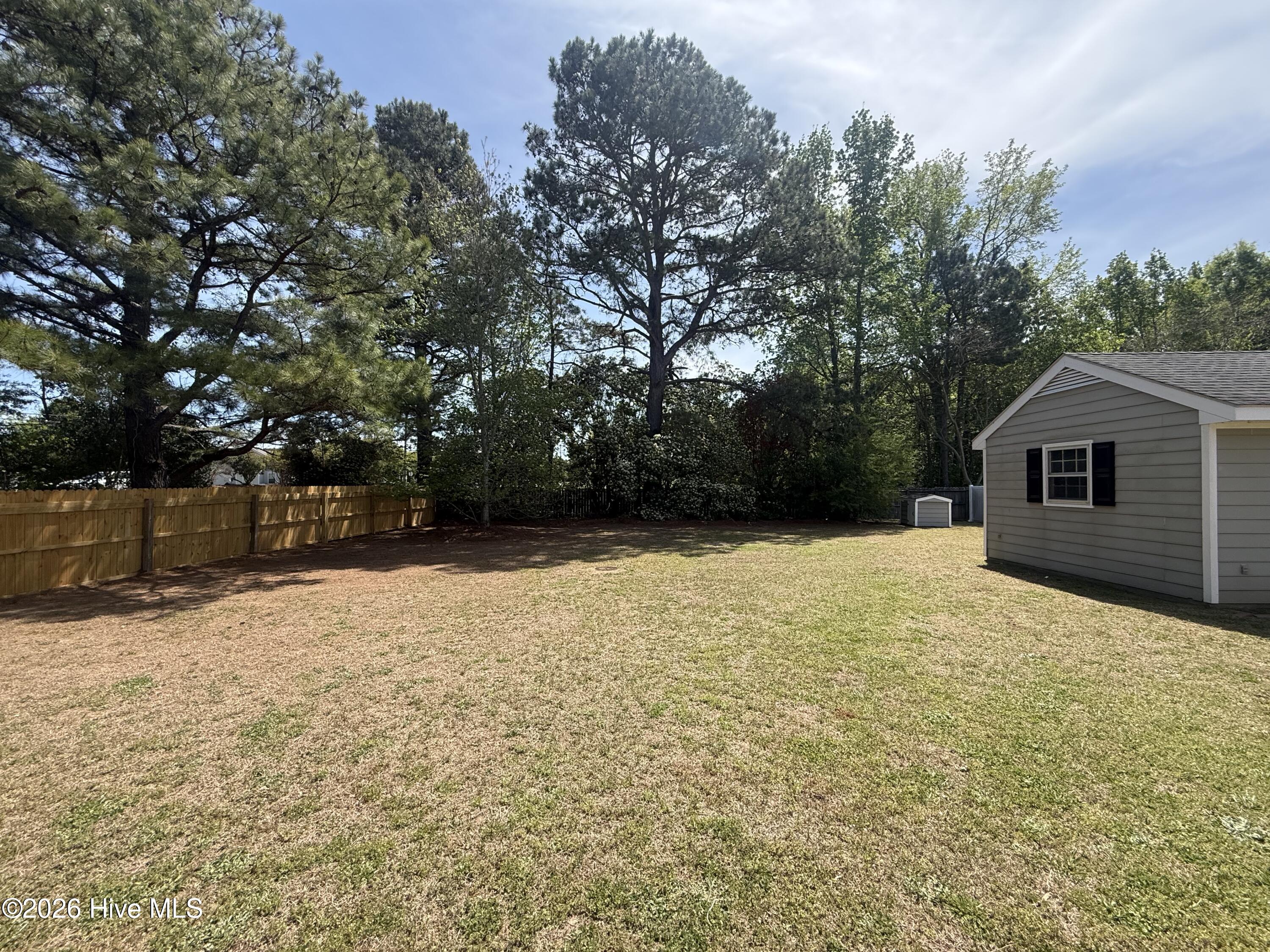 1601 Benvenue Forest Road