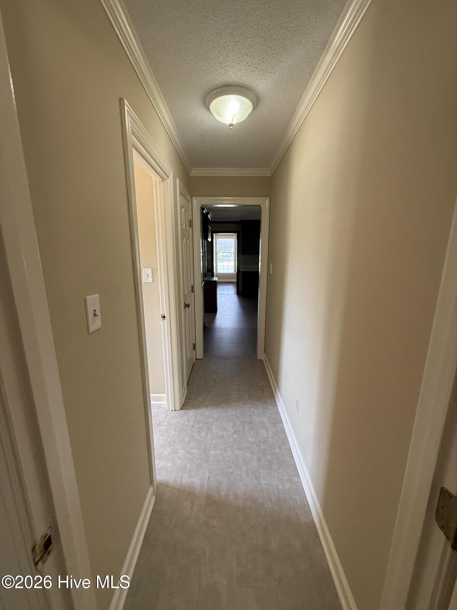 1601 Benvenue Forest Road