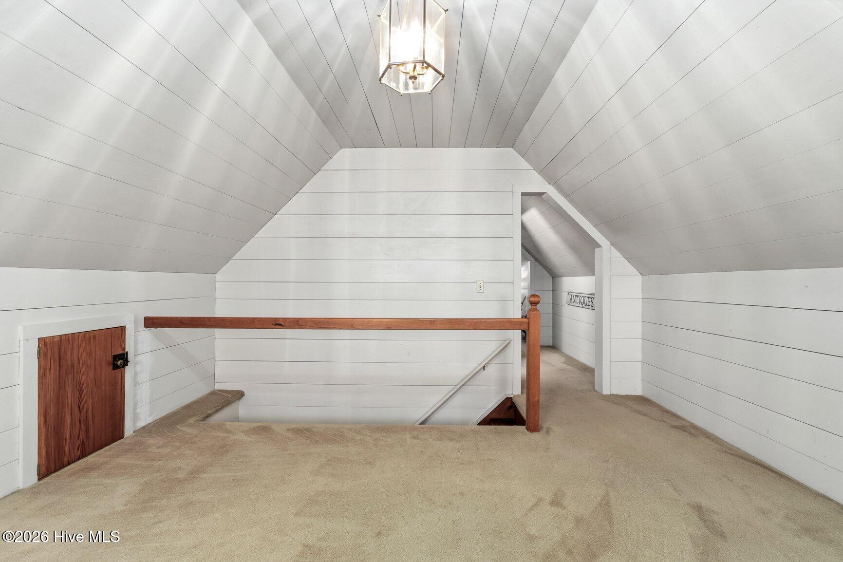 1516 Colony Drive