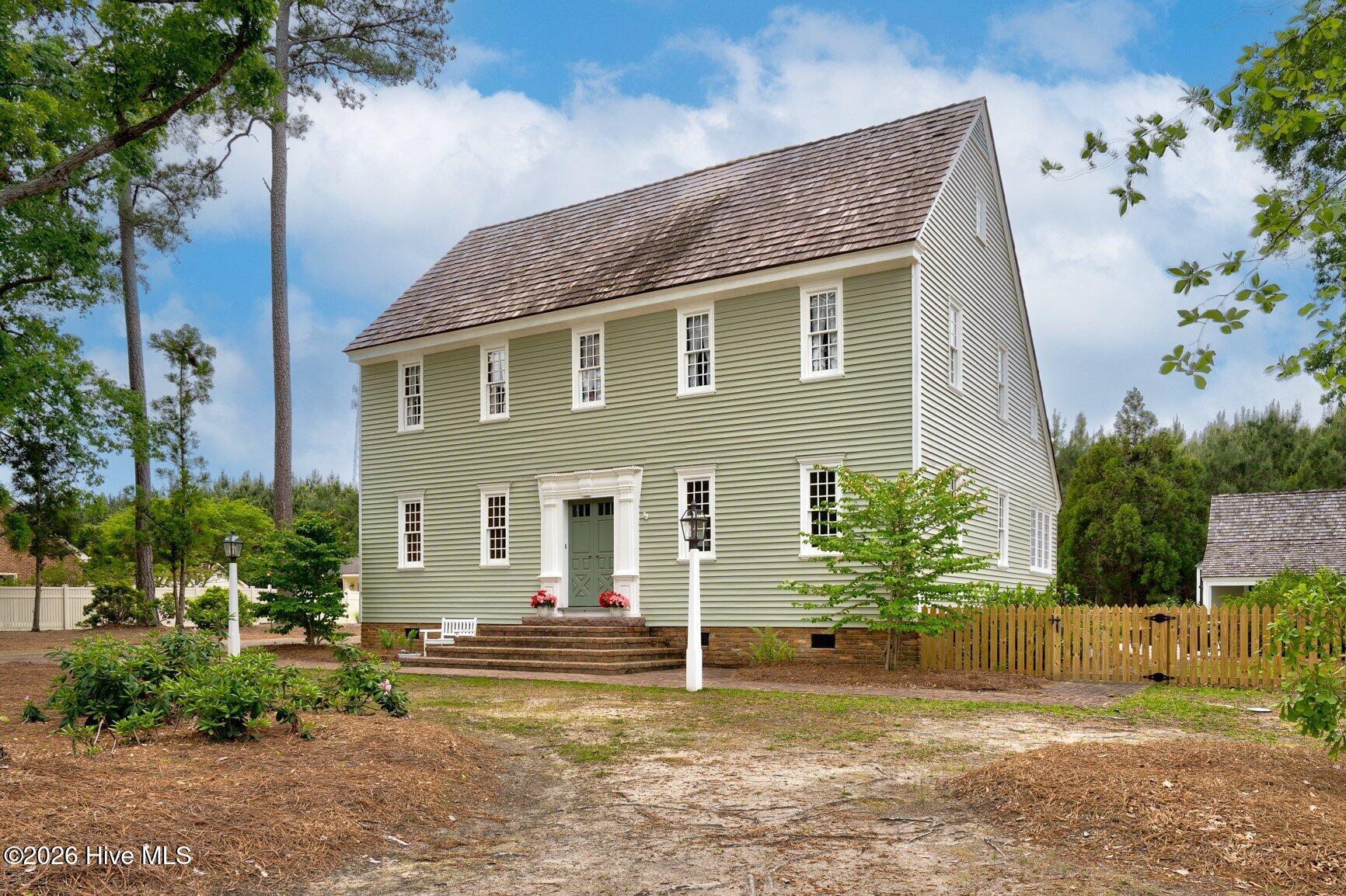 1516 Colony Drive