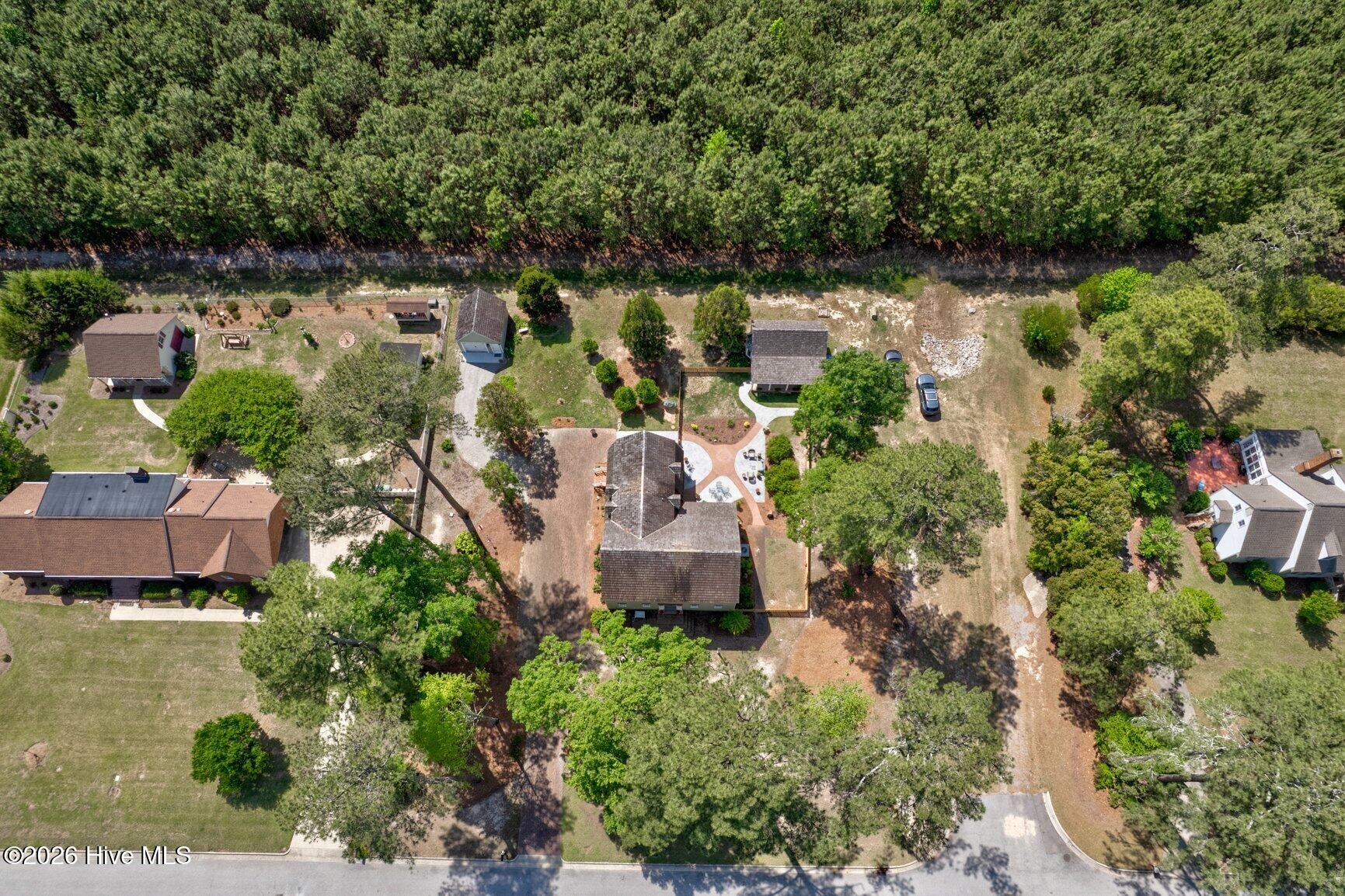 1516 Colony Drive