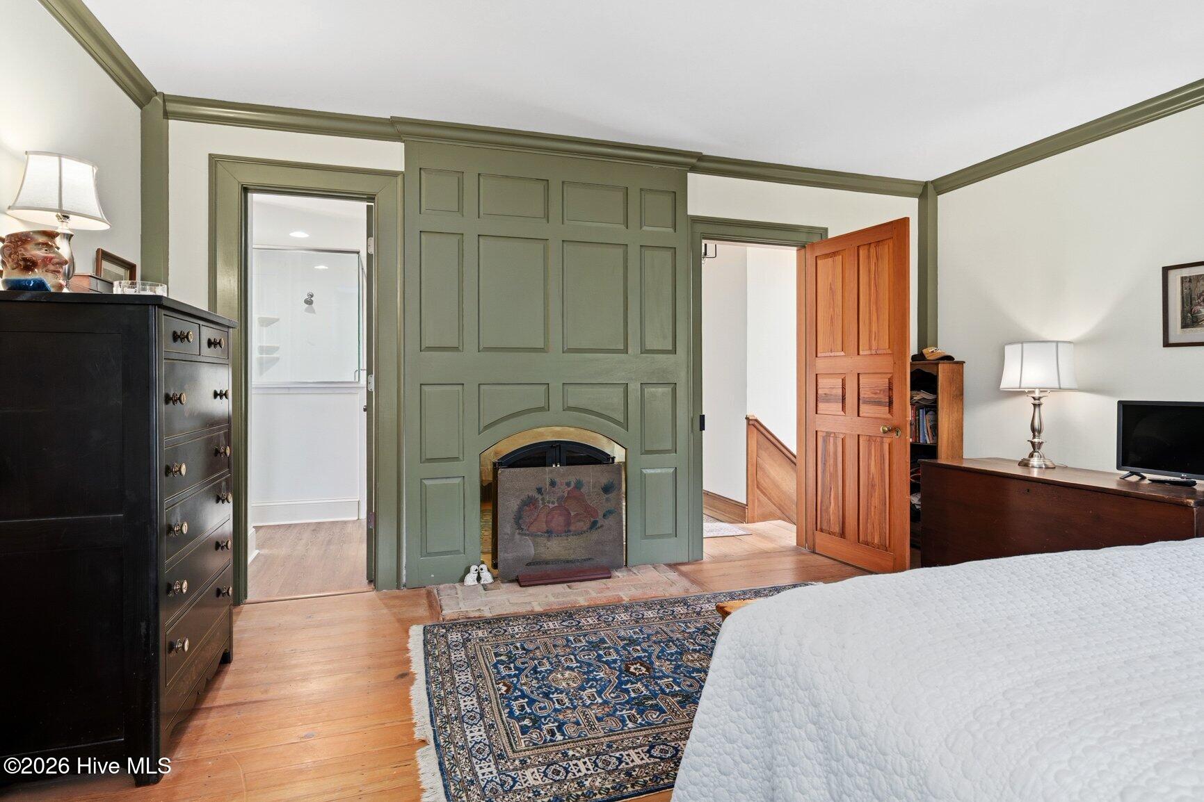 1516 Colony Drive
