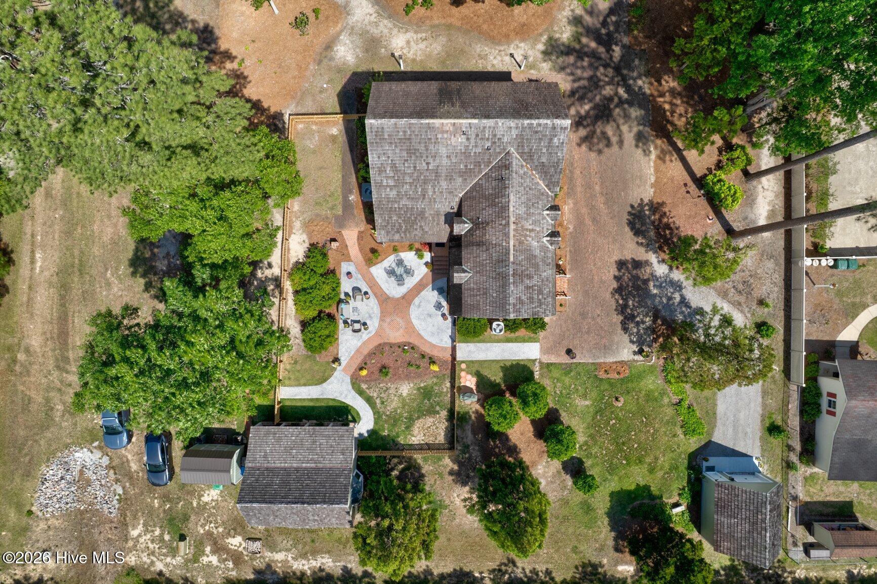 1516 Colony Drive