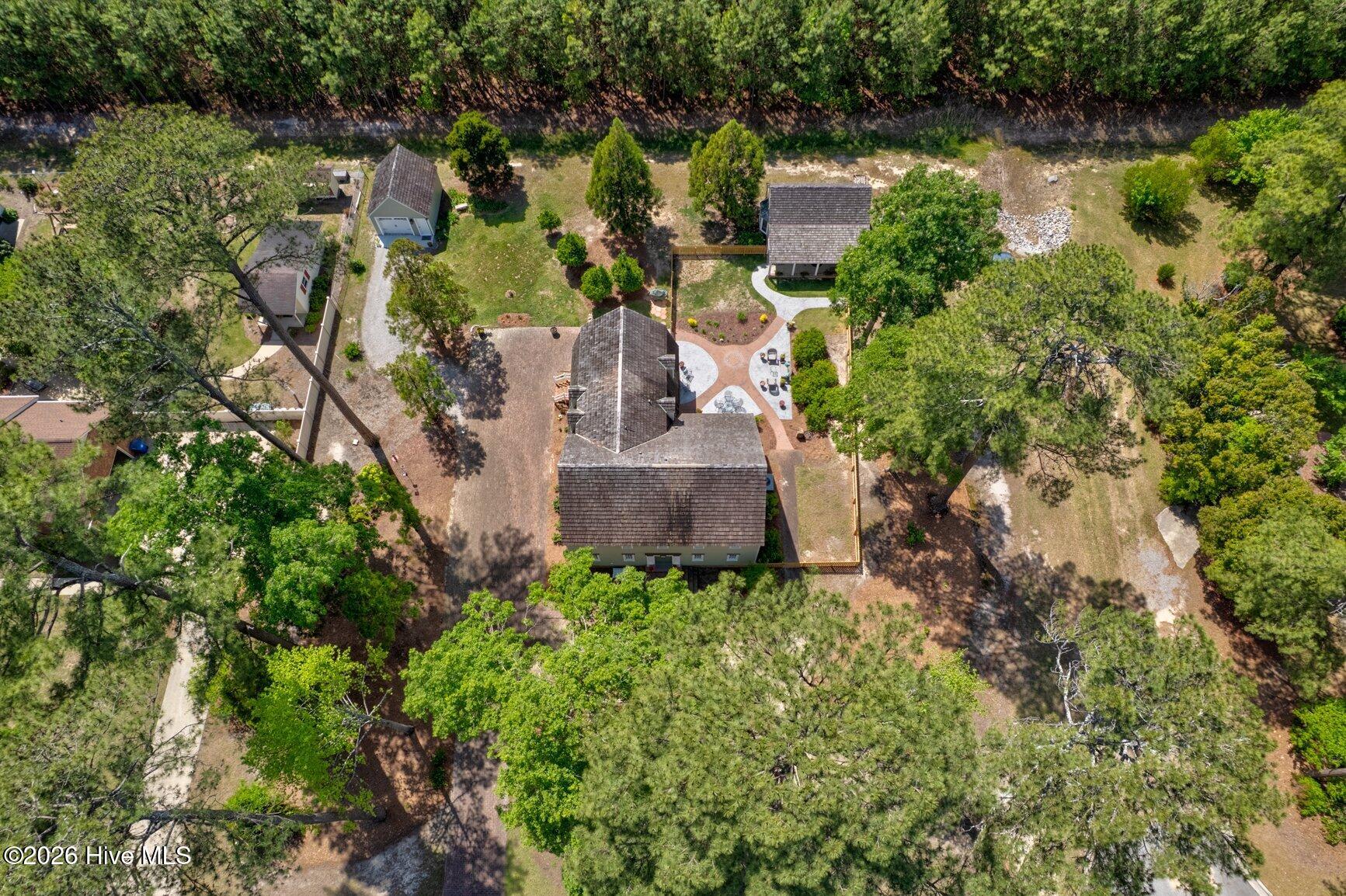 1516 Colony Drive