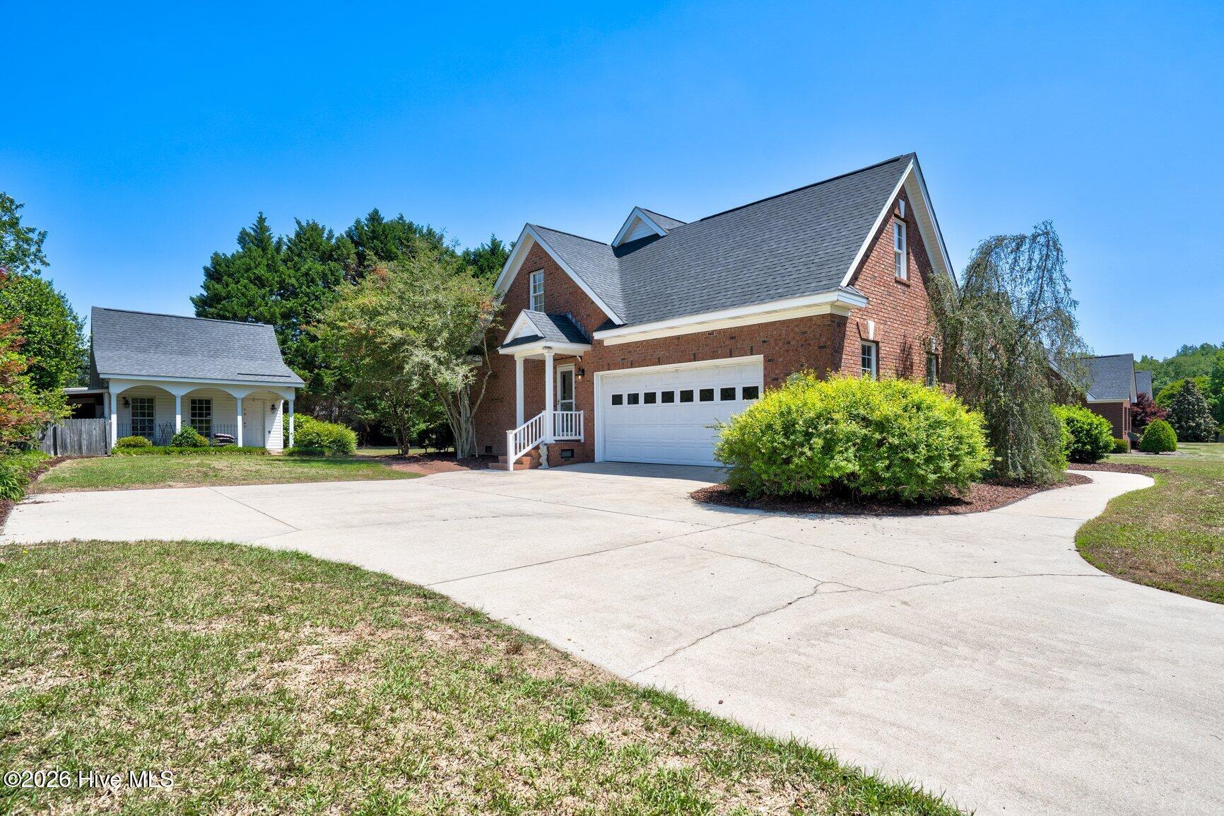 817 Logan Trail