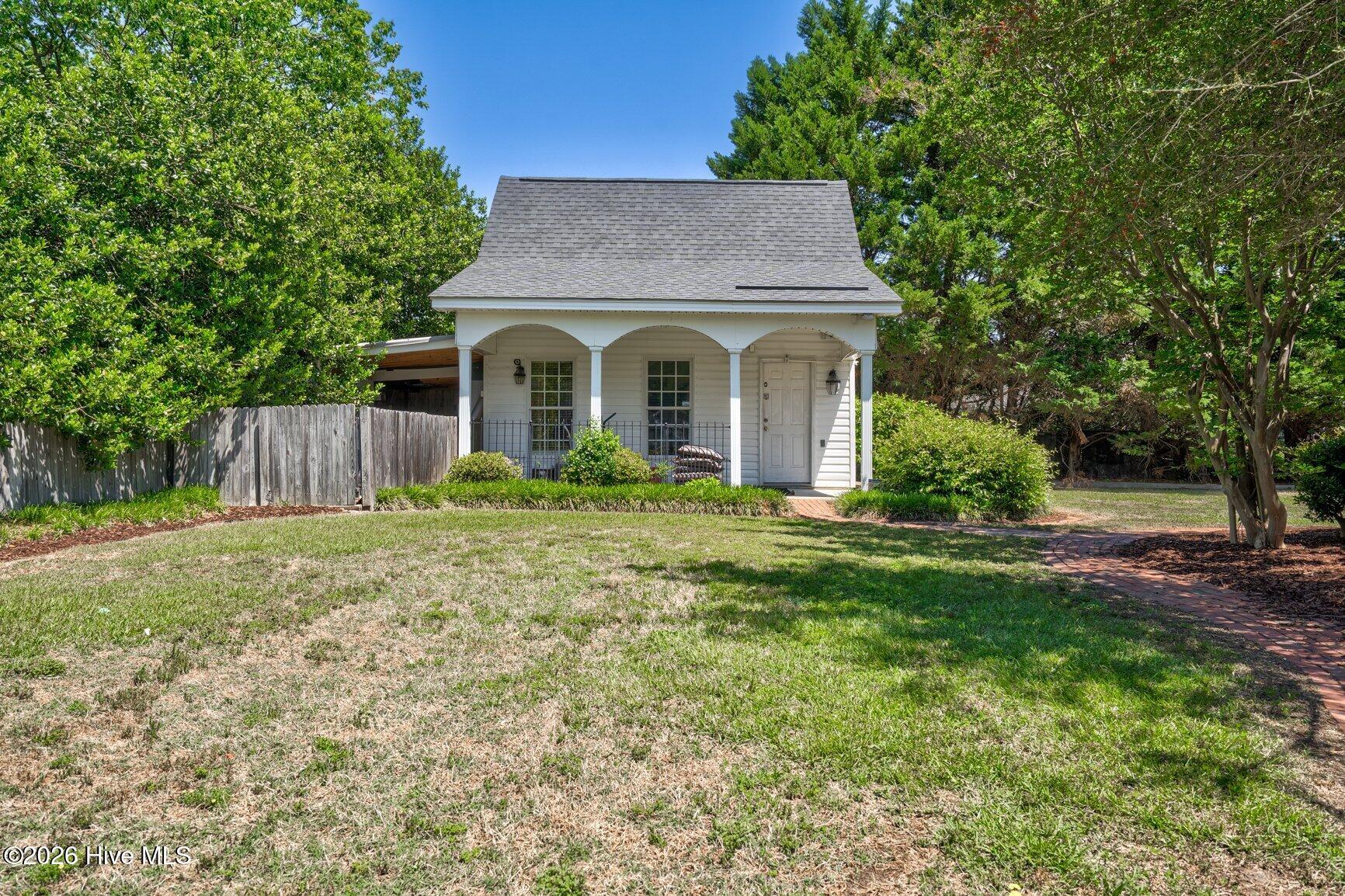 817 Logan Trail