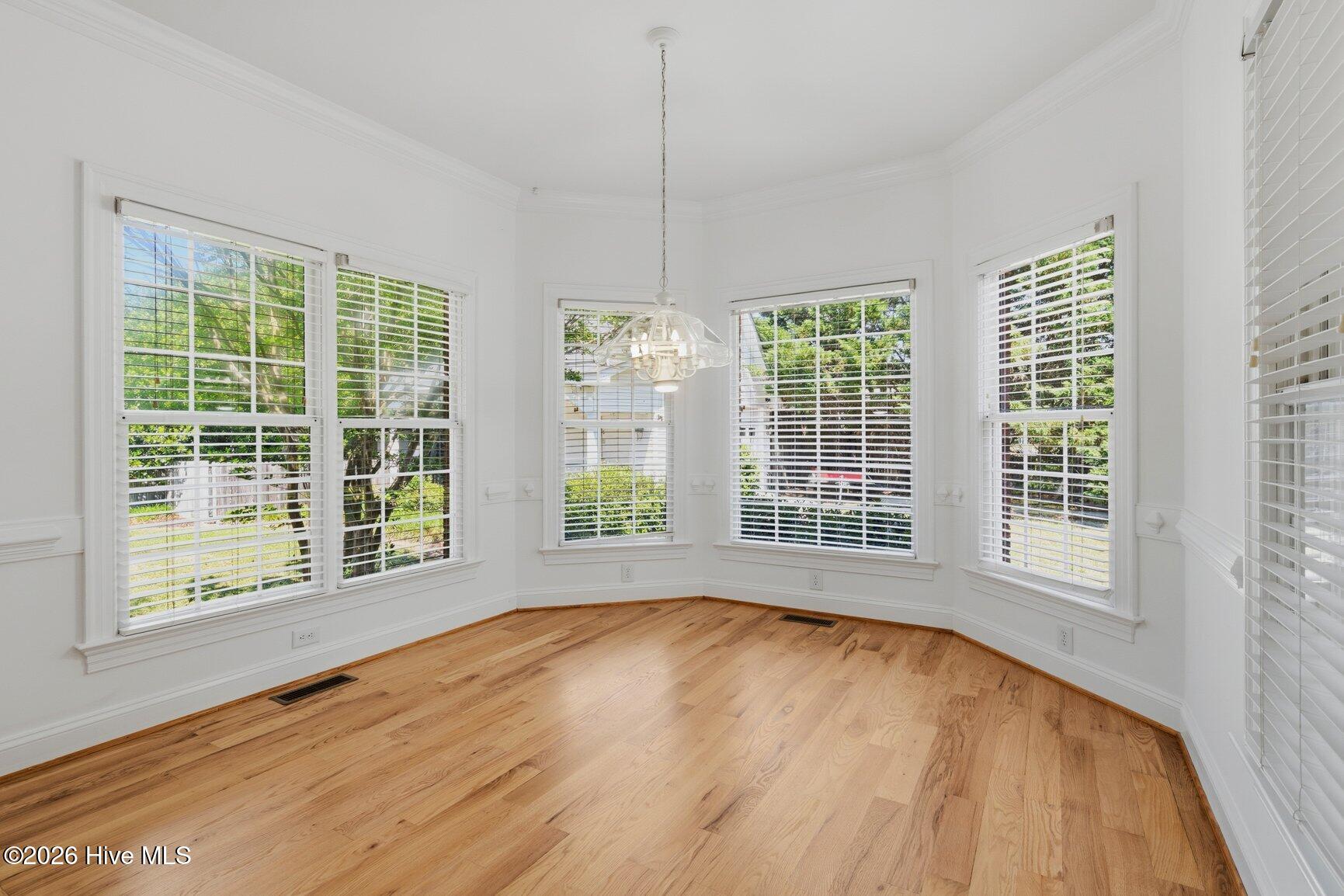 817 Logan Trail