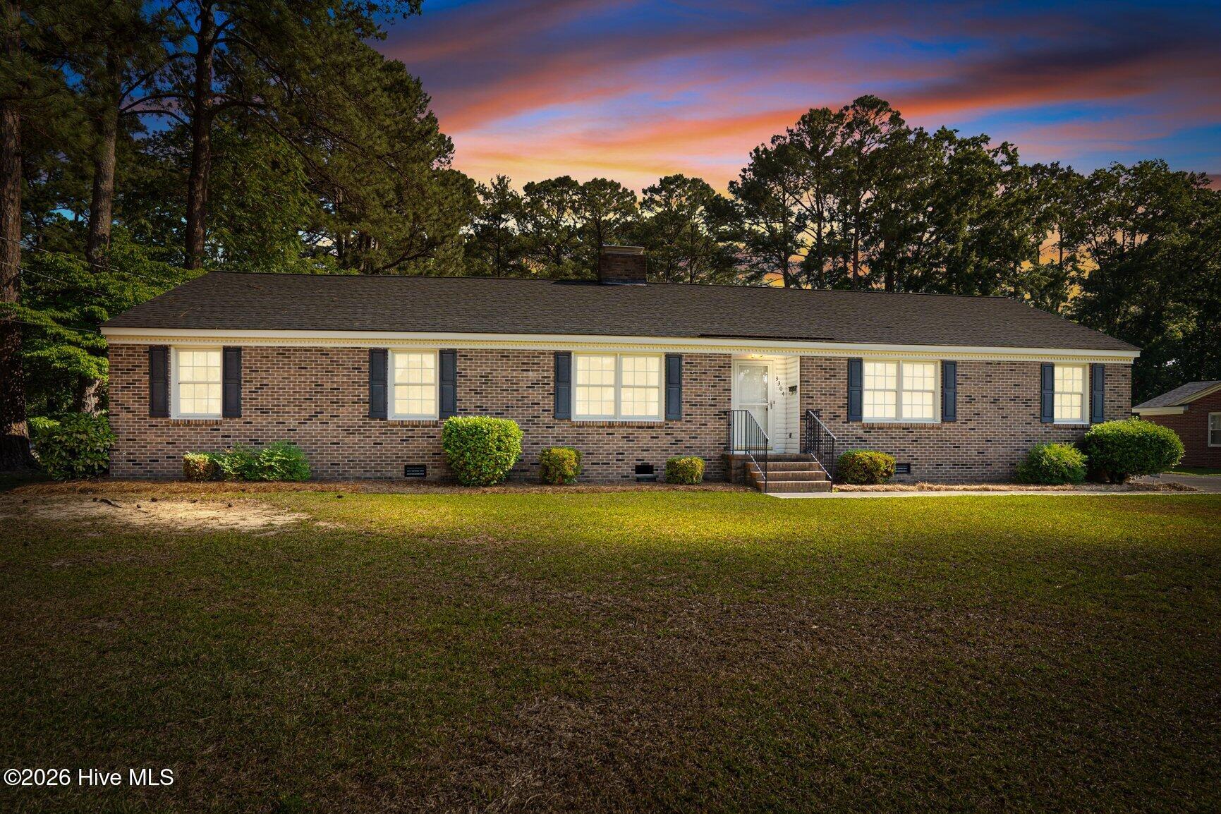 3304 Hawthorne Road