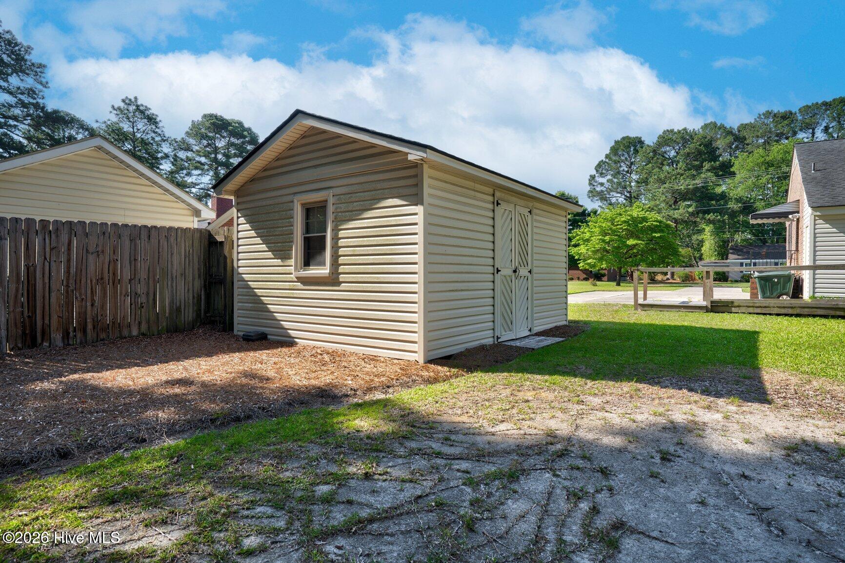 3304 Hawthorne Road