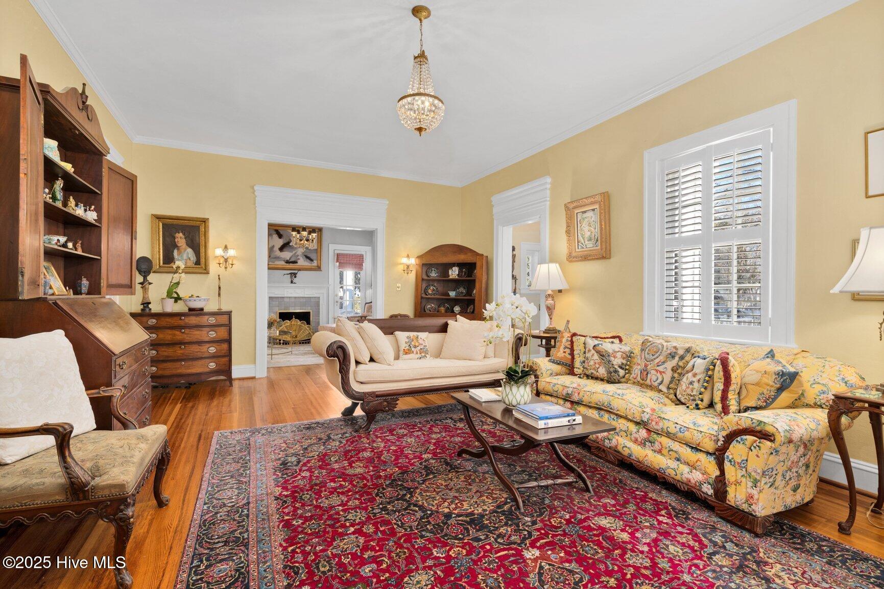 1208 N Main Street