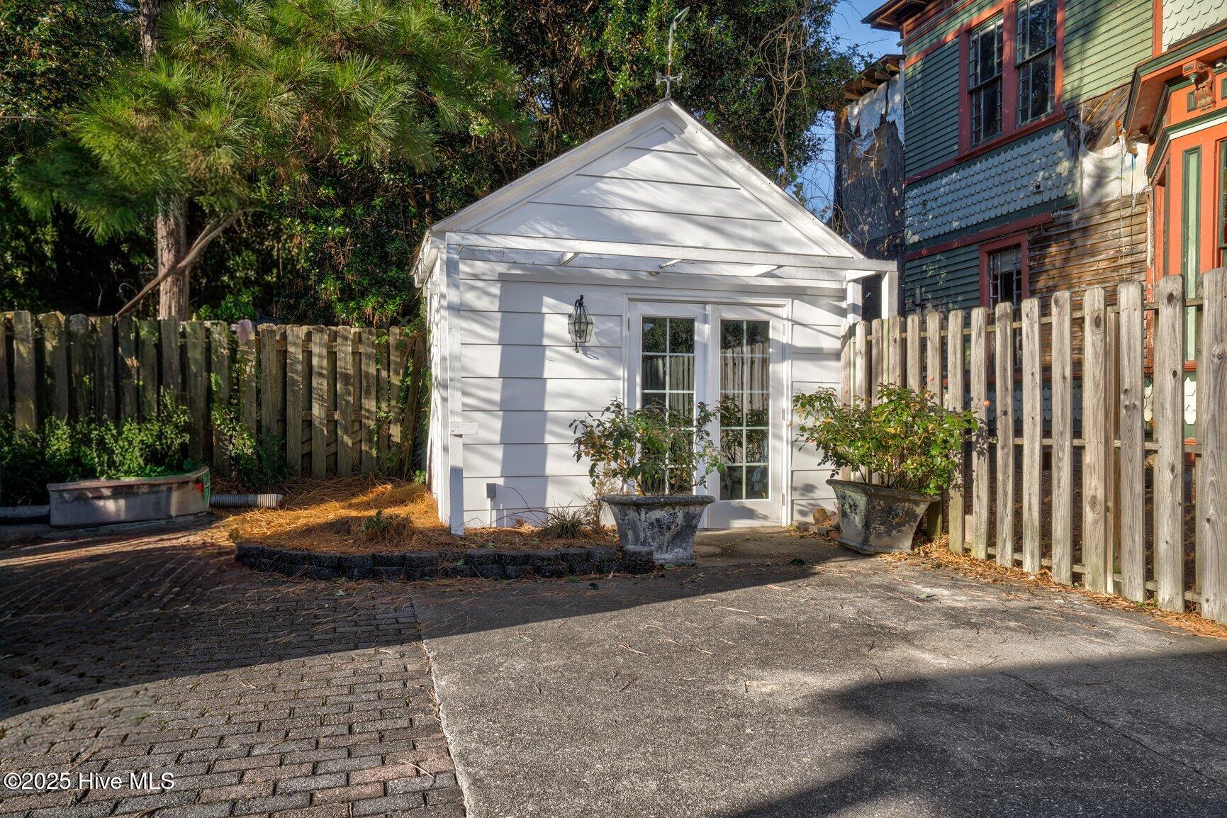 1208 N Main Street