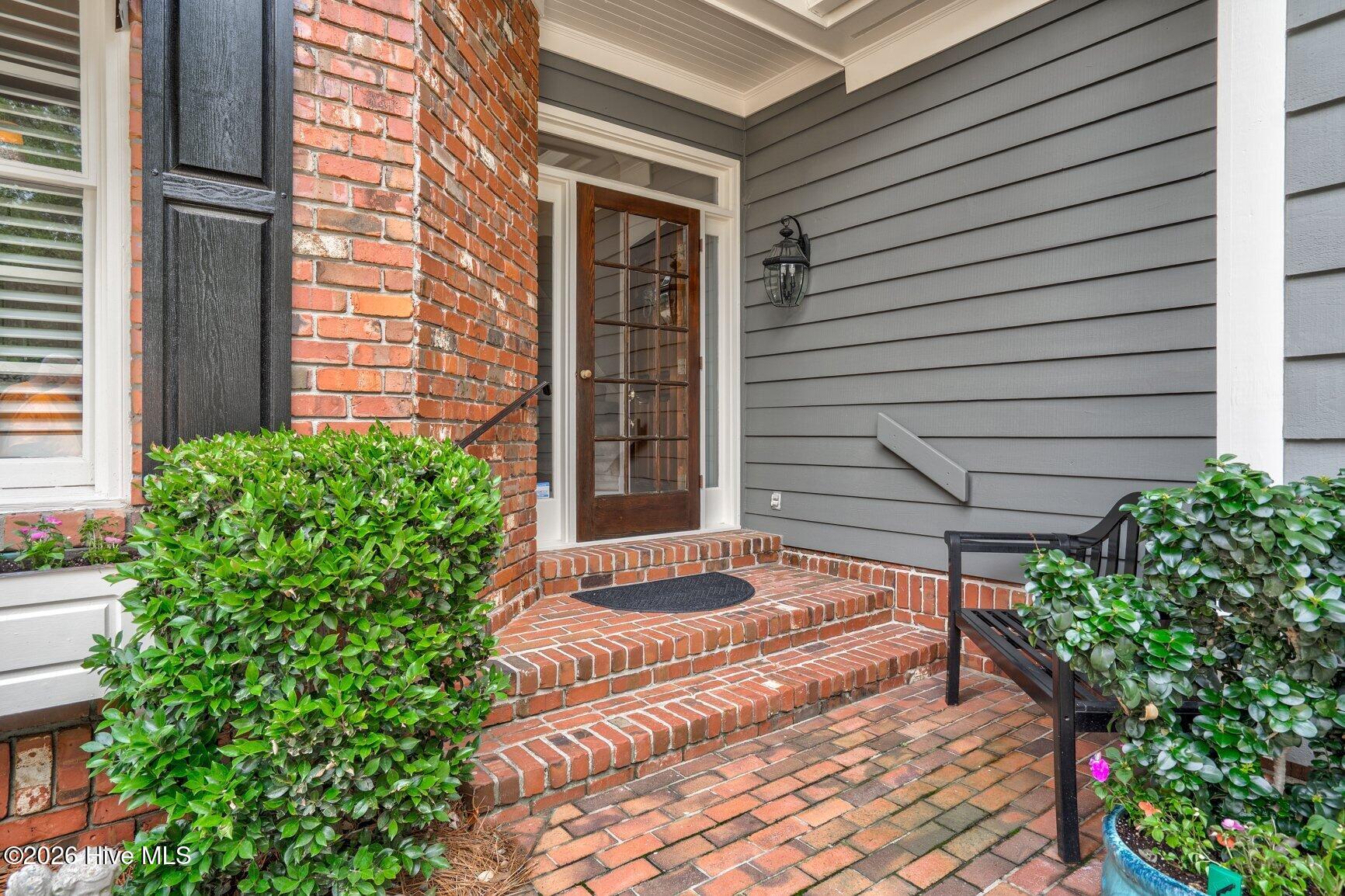109 Cobblestone Court