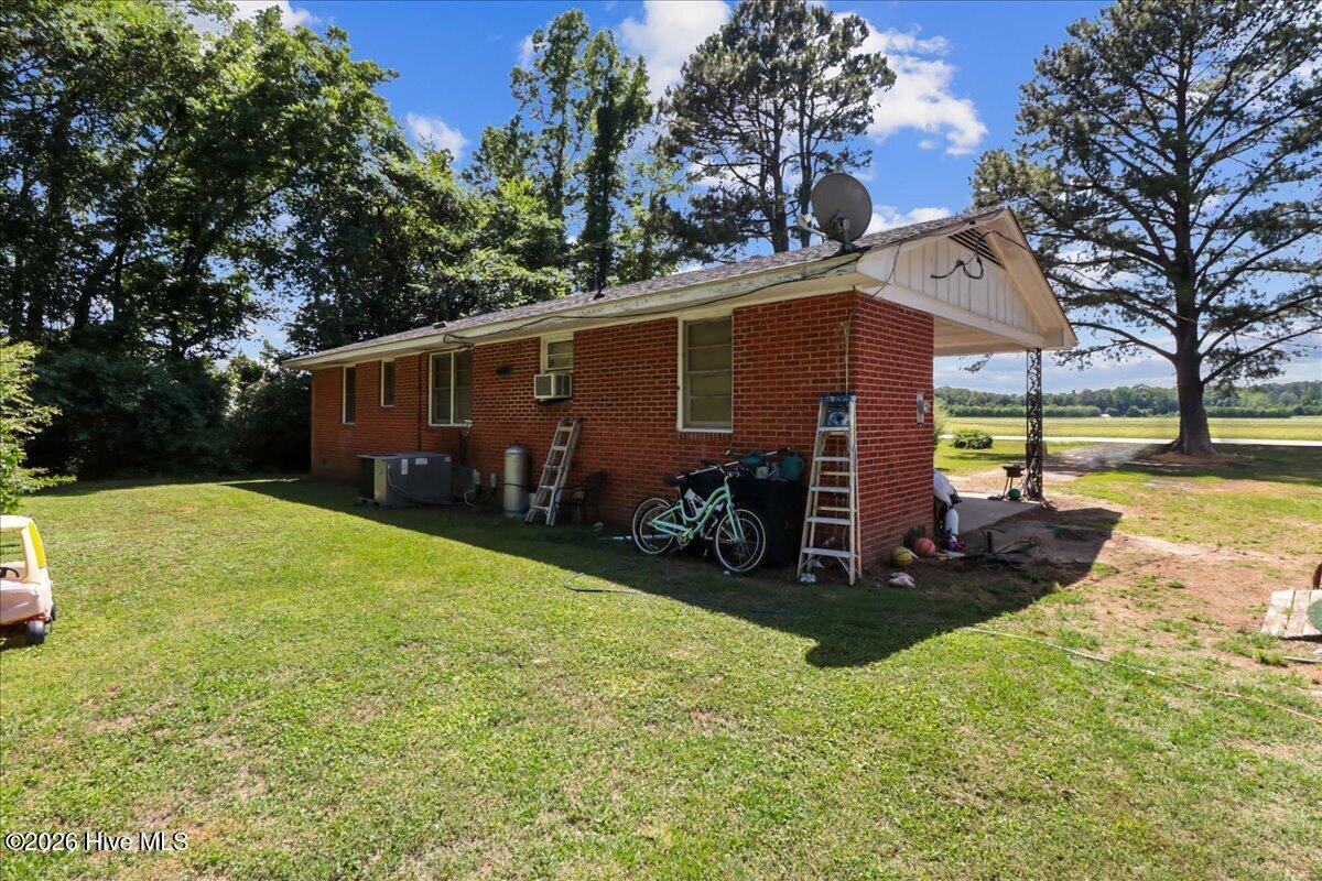 9781 Red Oak Road