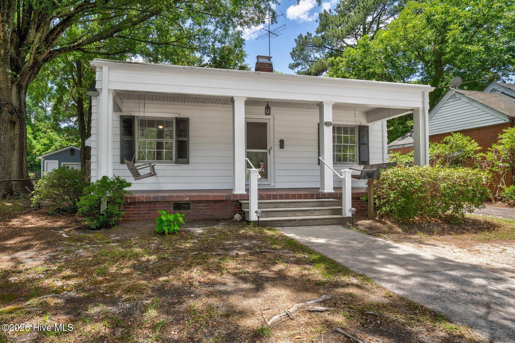 1209 W Thomas Street