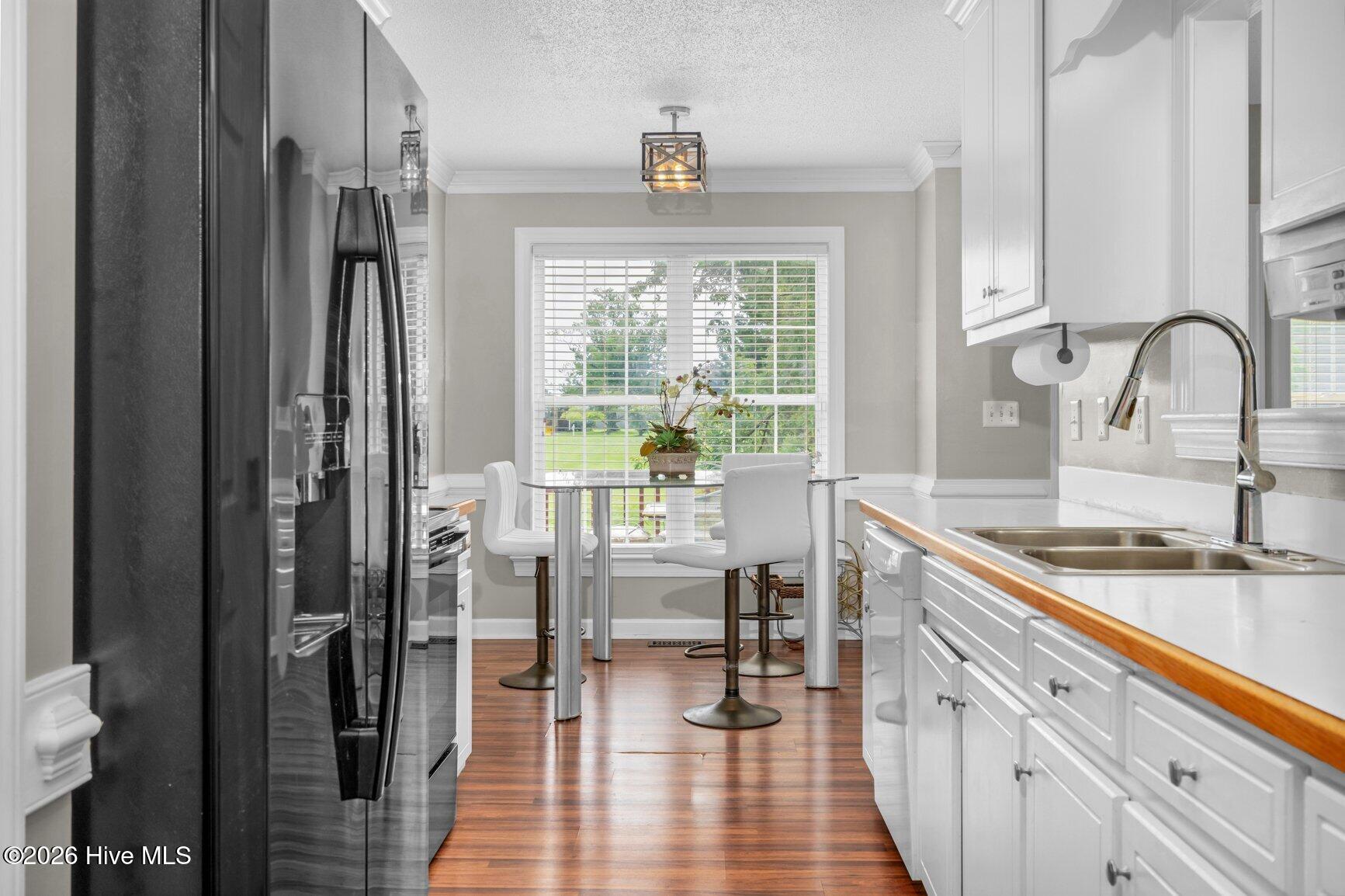 4827 Hunter Ridge Court