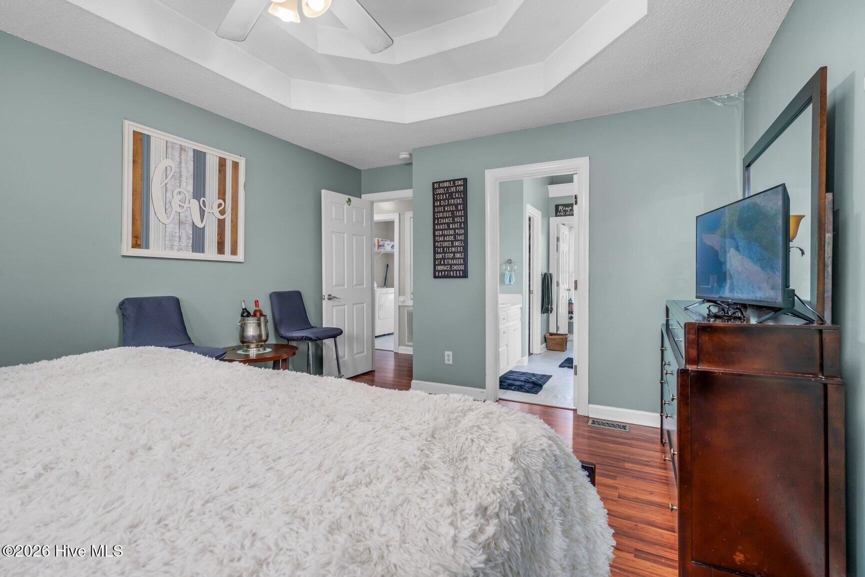 4827 Hunter Ridge Court