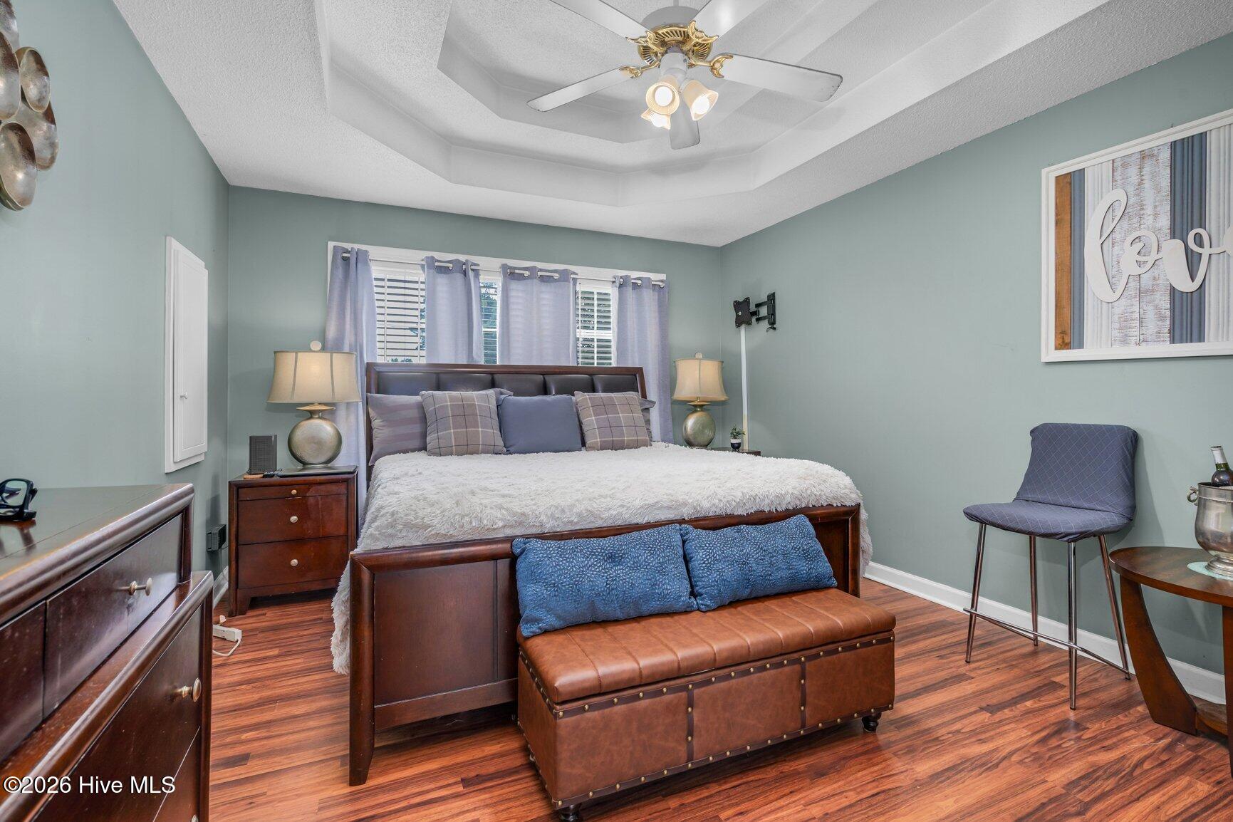 4827 Hunter Ridge Court