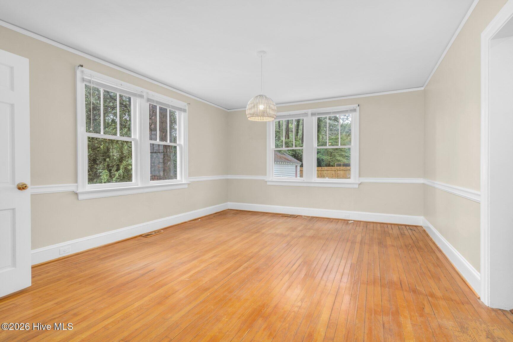 1041 Lafayette Avenue