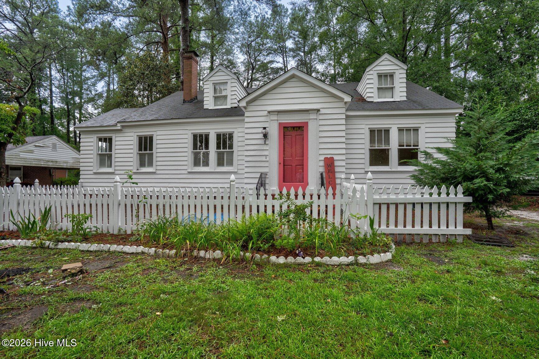 1041 Lafayette Avenue