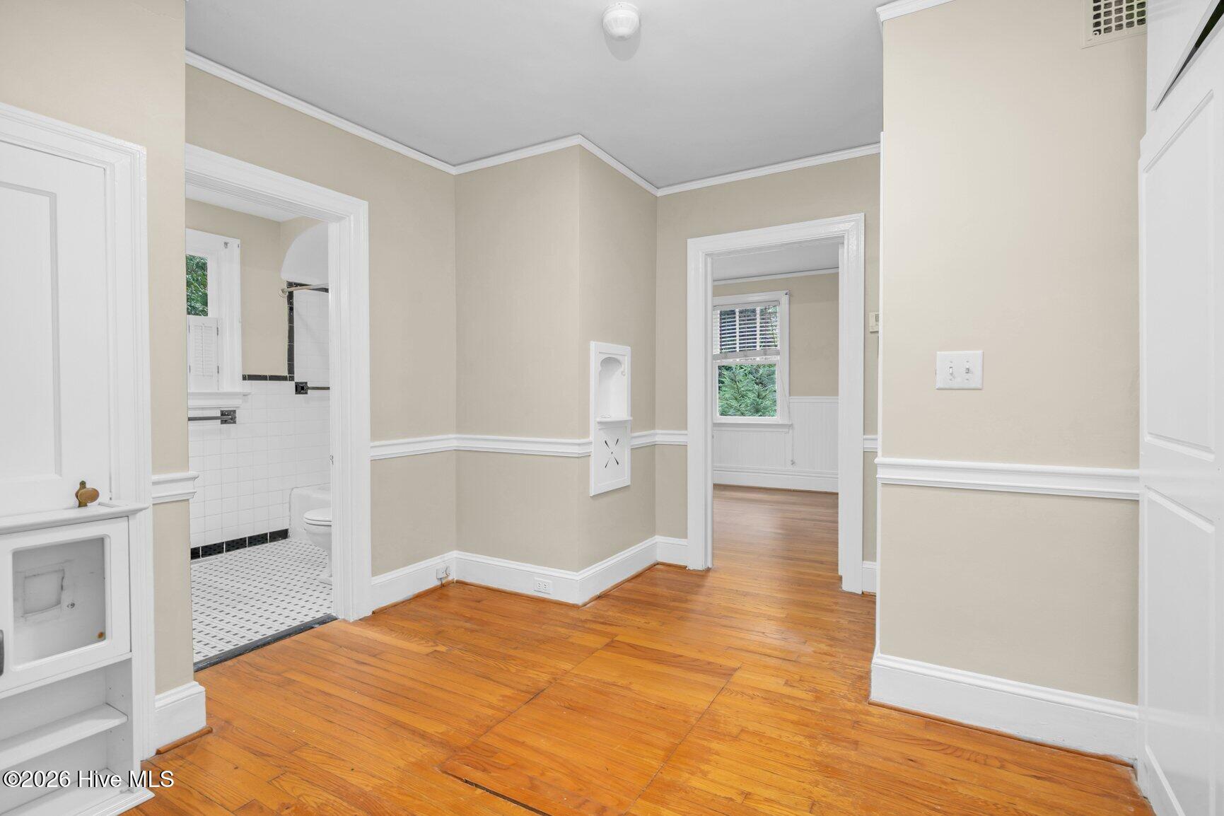 1041 Lafayette Avenue