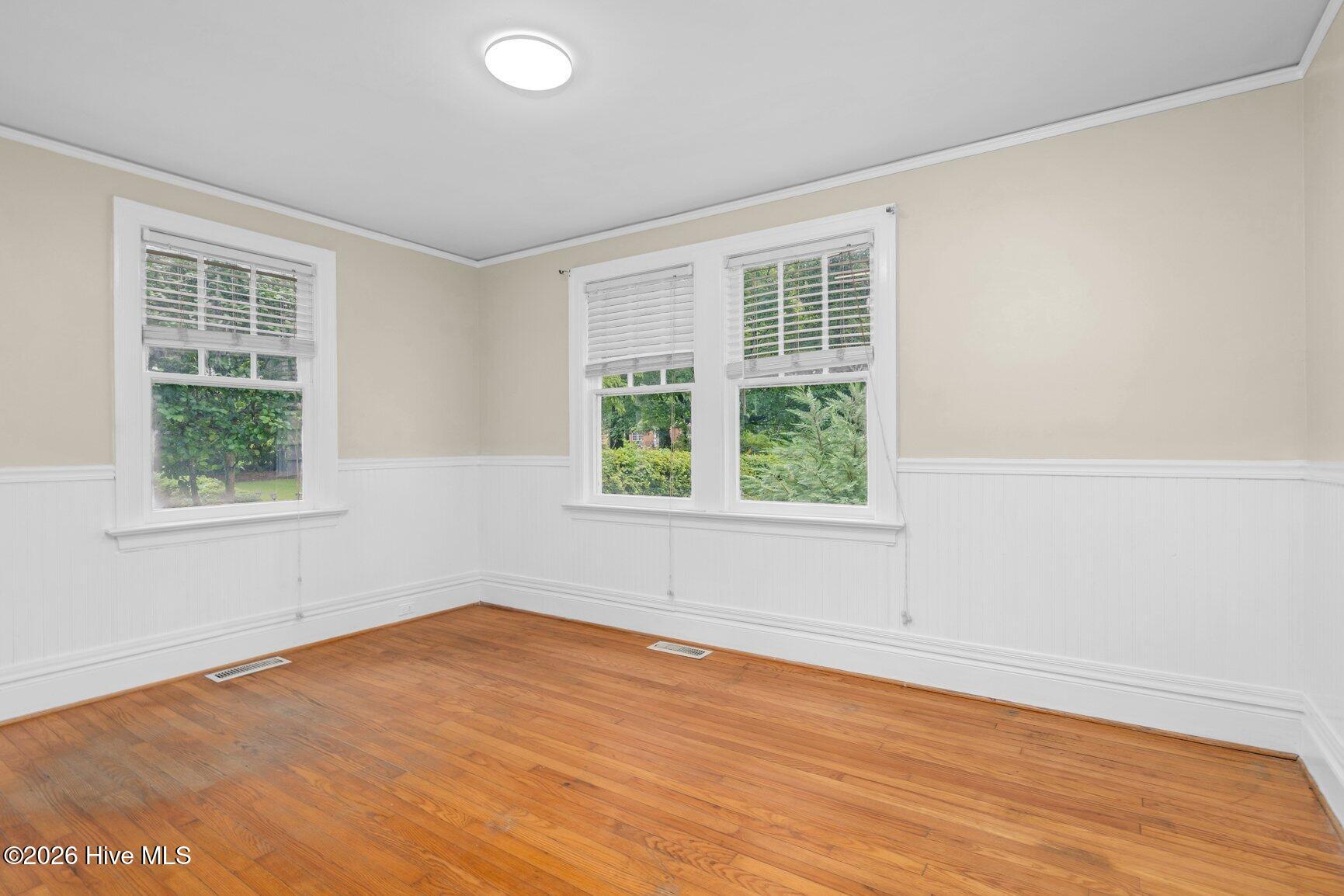 1041 Lafayette Avenue