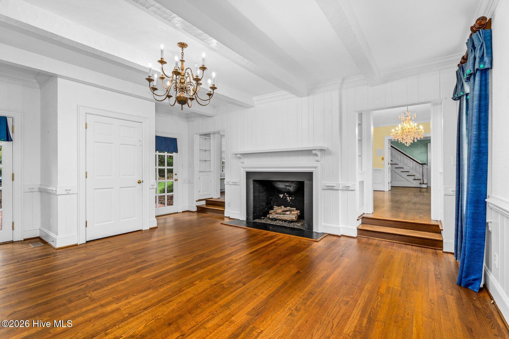 4001 Lochinvar Lane
