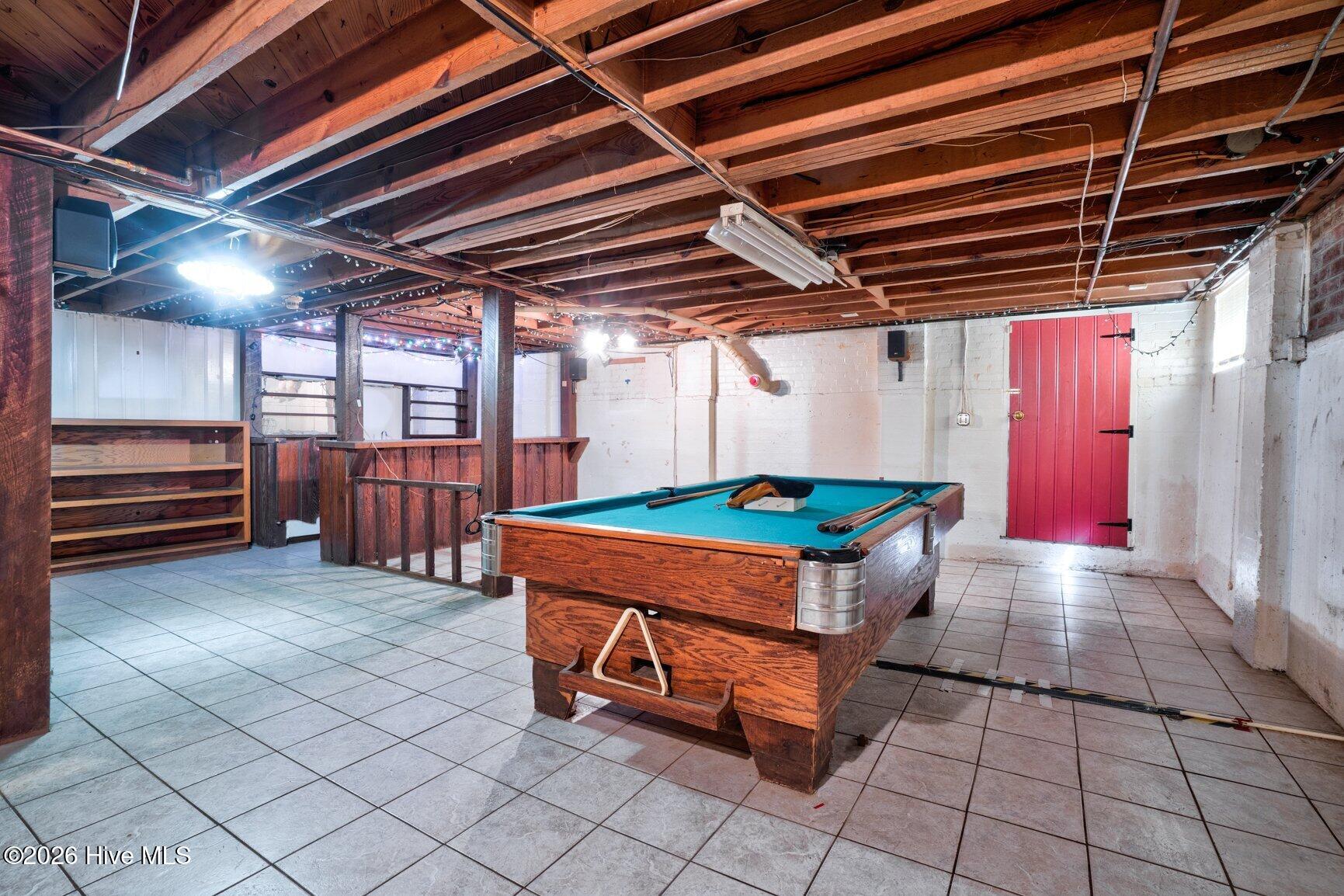 1608 Lafayette Avenue
