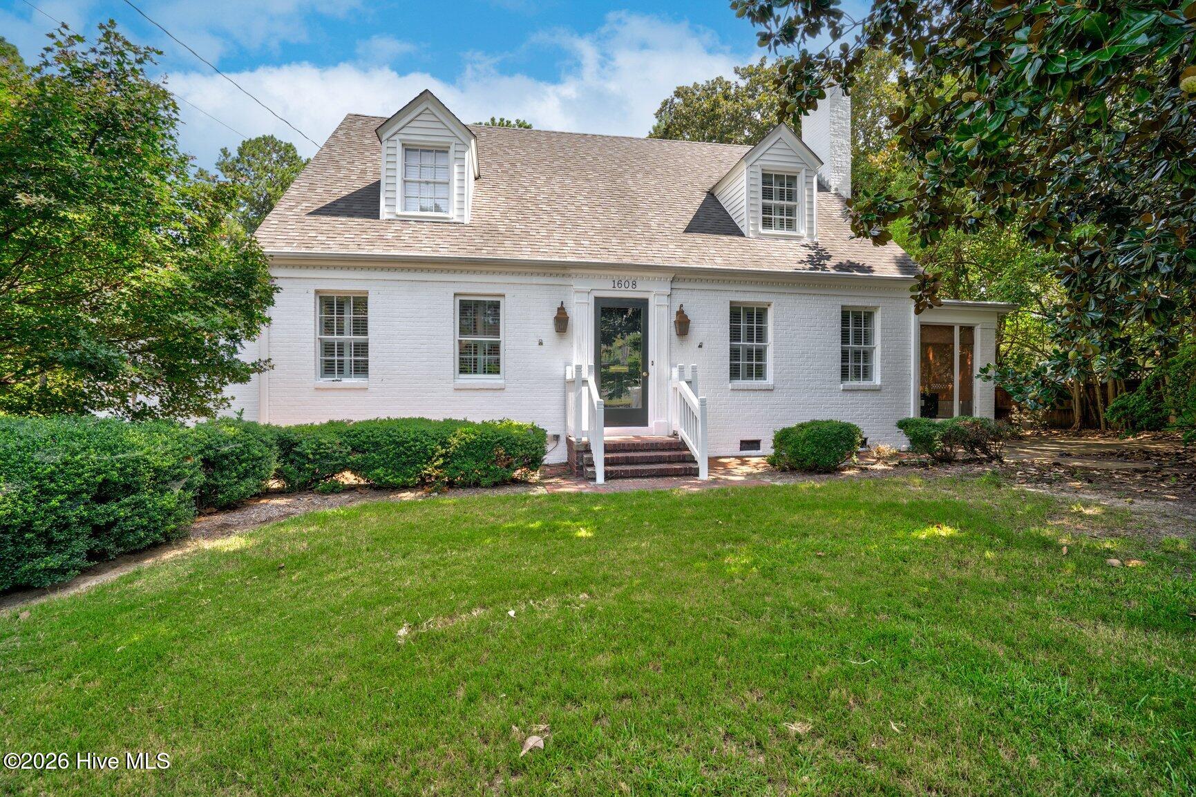 1608 Lafayette Avenue