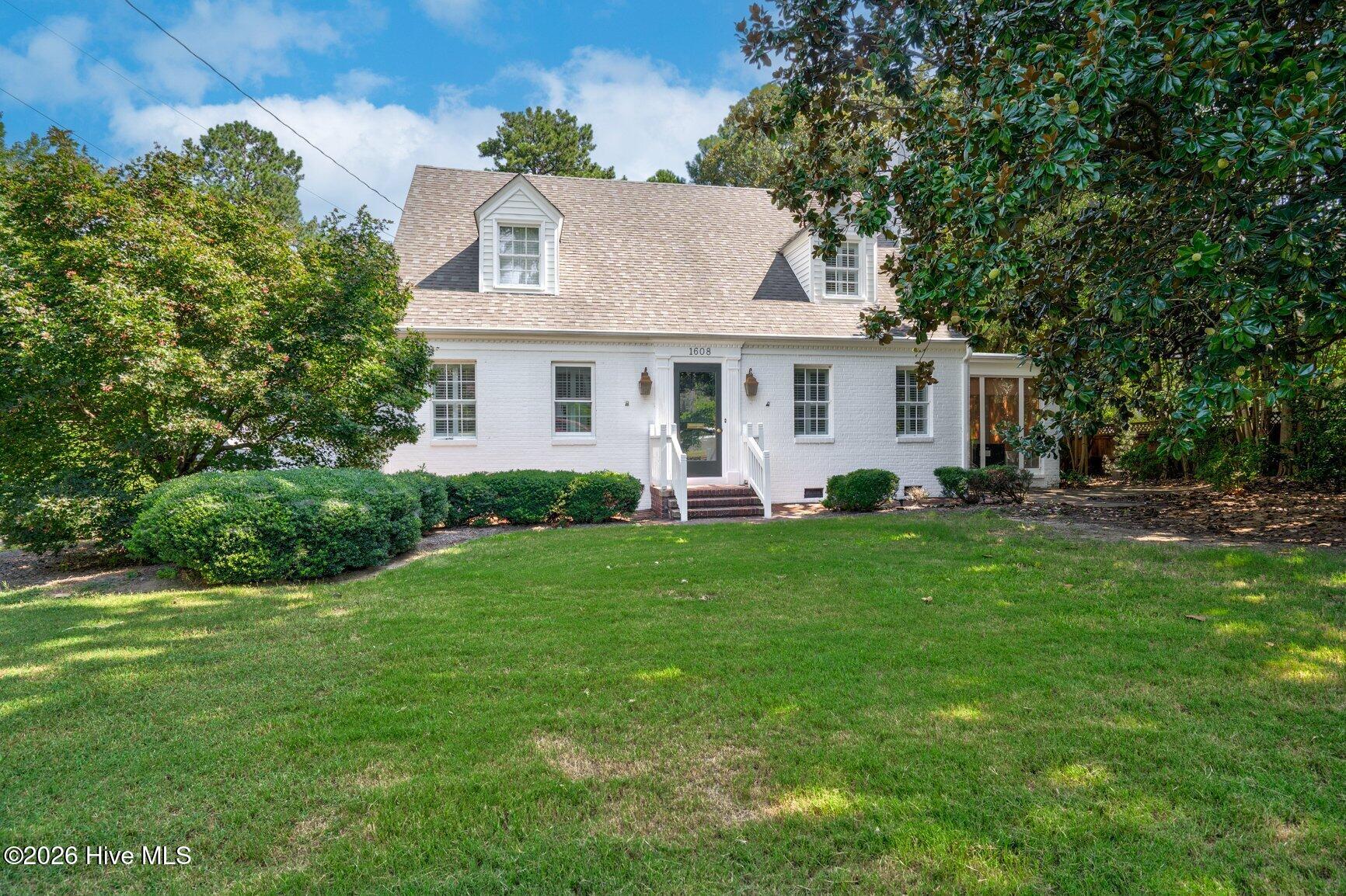 1608 Lafayette Avenue