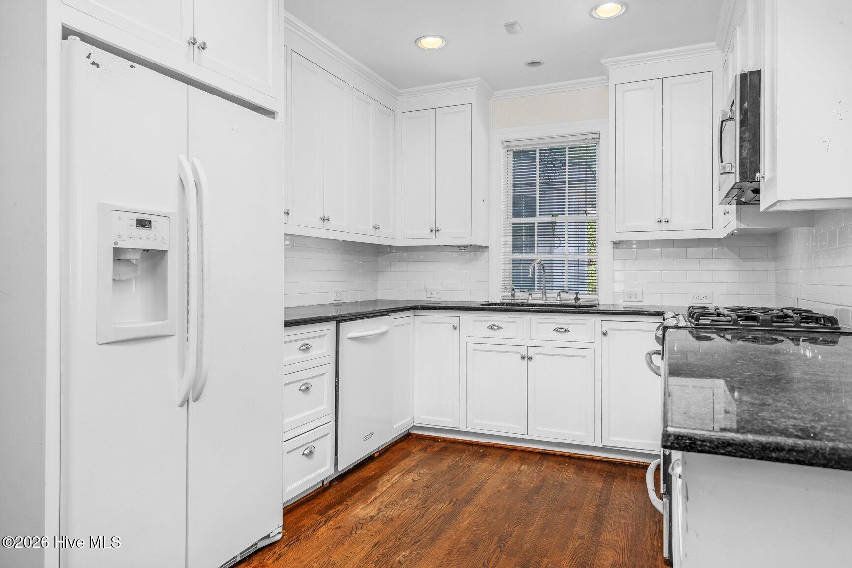 1608 Lafayette Avenue