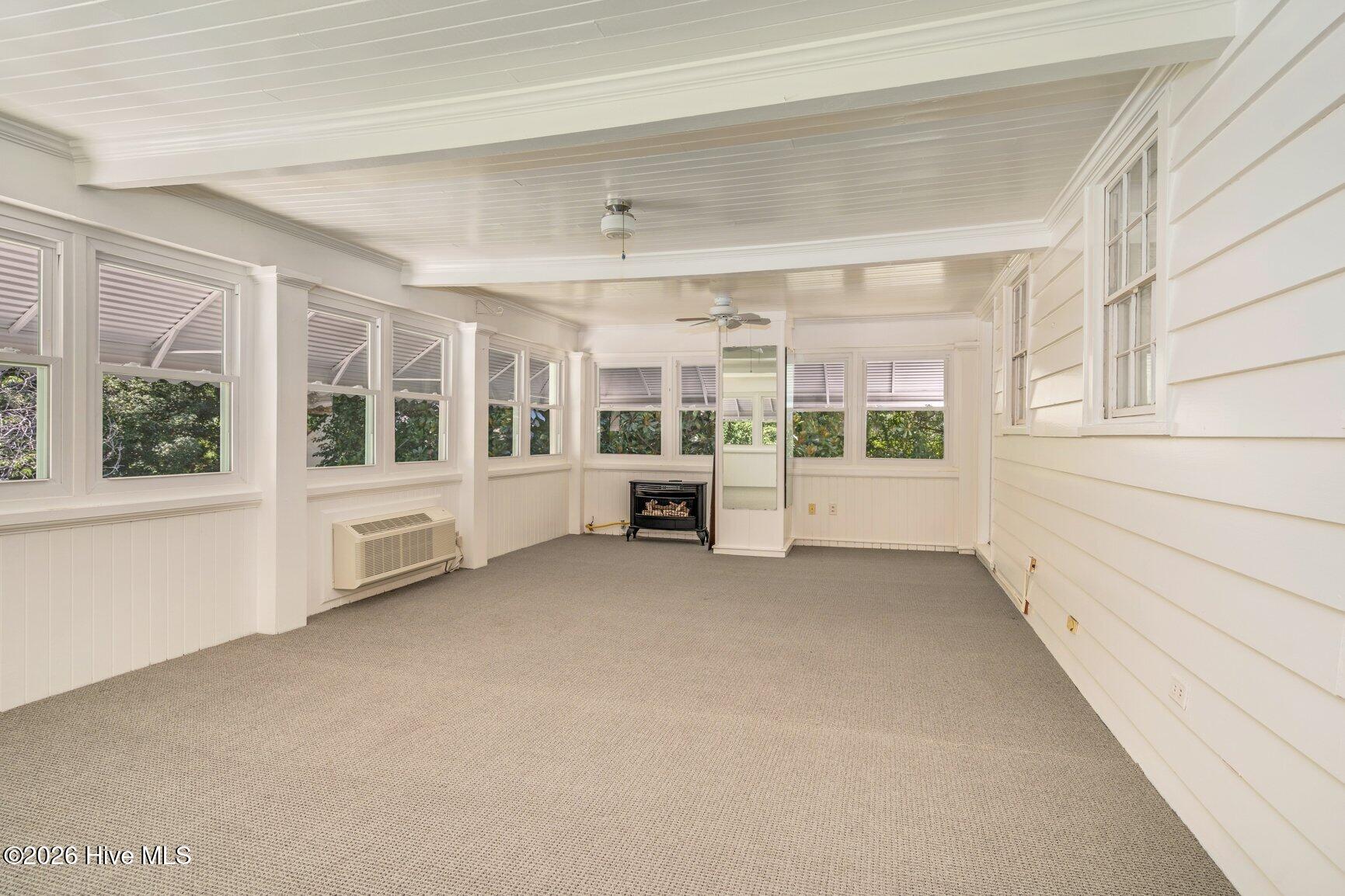 1608 Lafayette Avenue