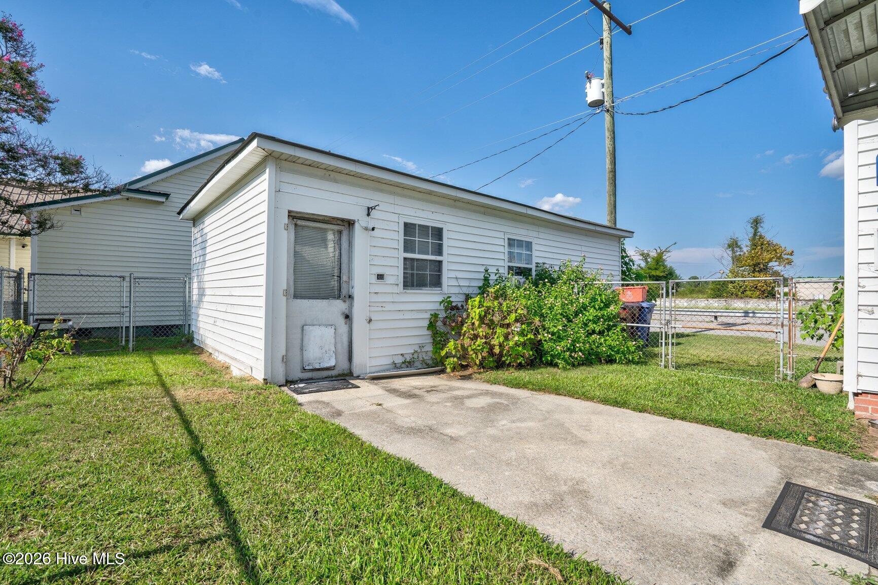 300 W Howard Avenue