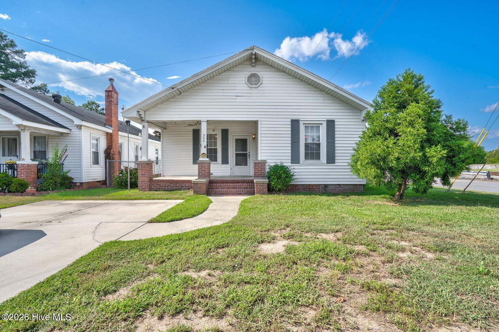300 W Howard Avenue