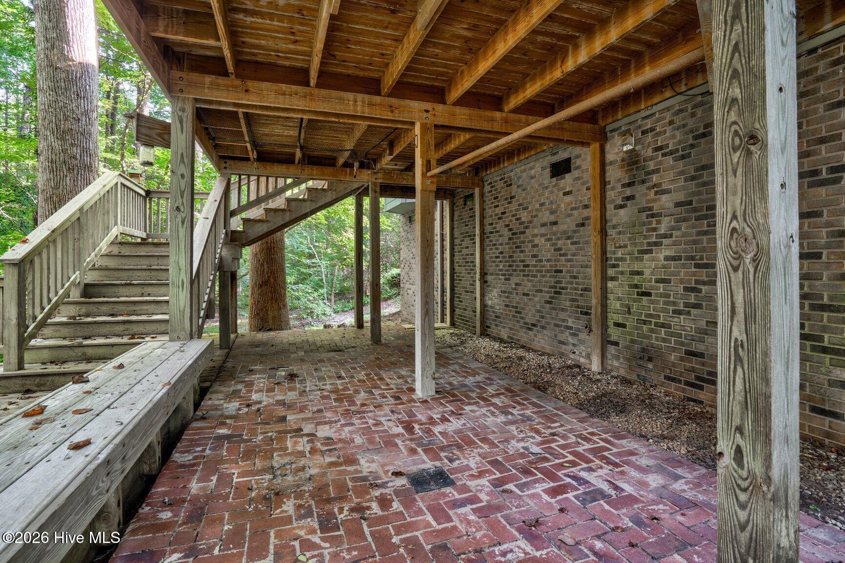 2239 Creekridge Drive
