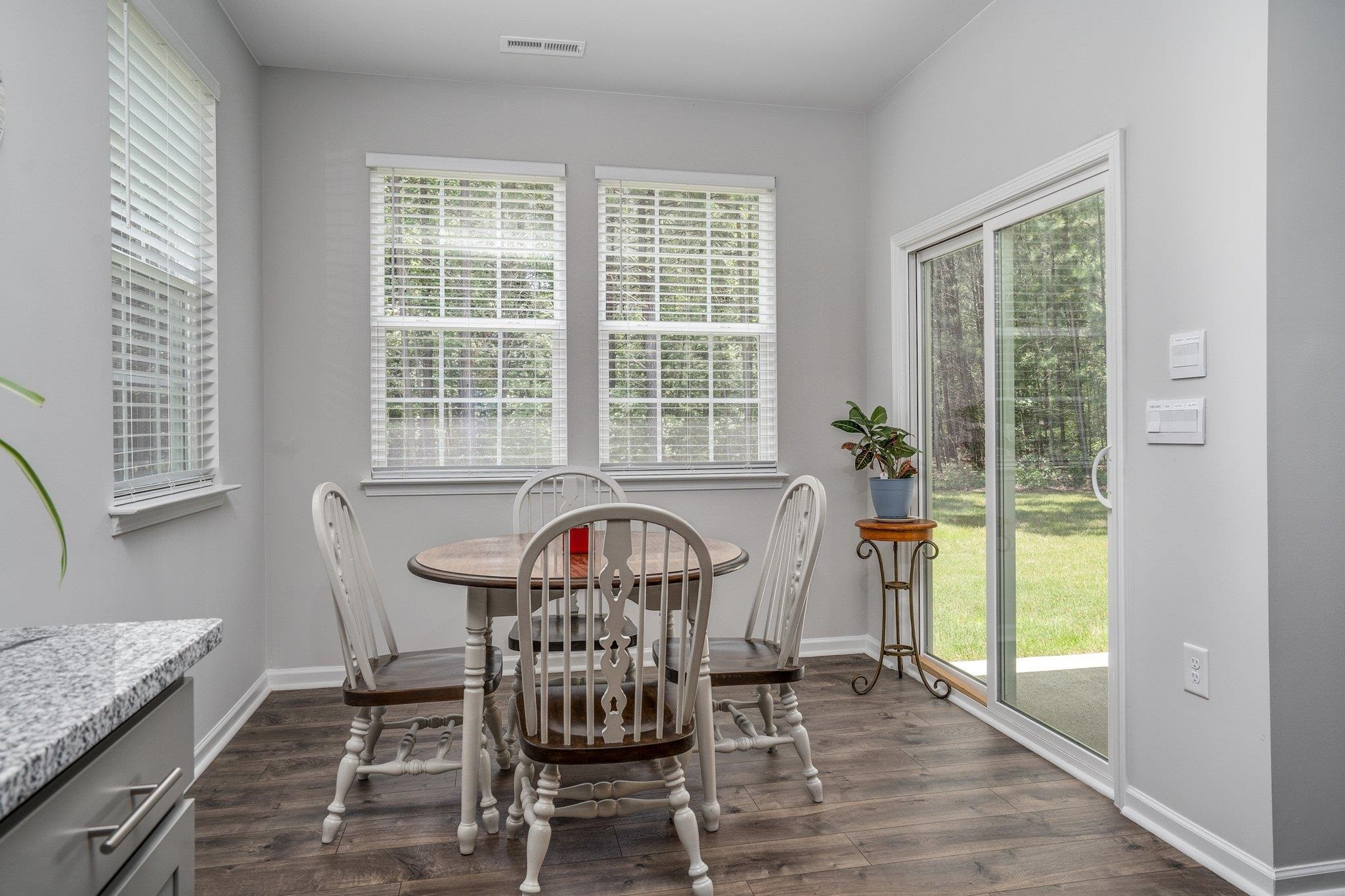 488 Rosemount
