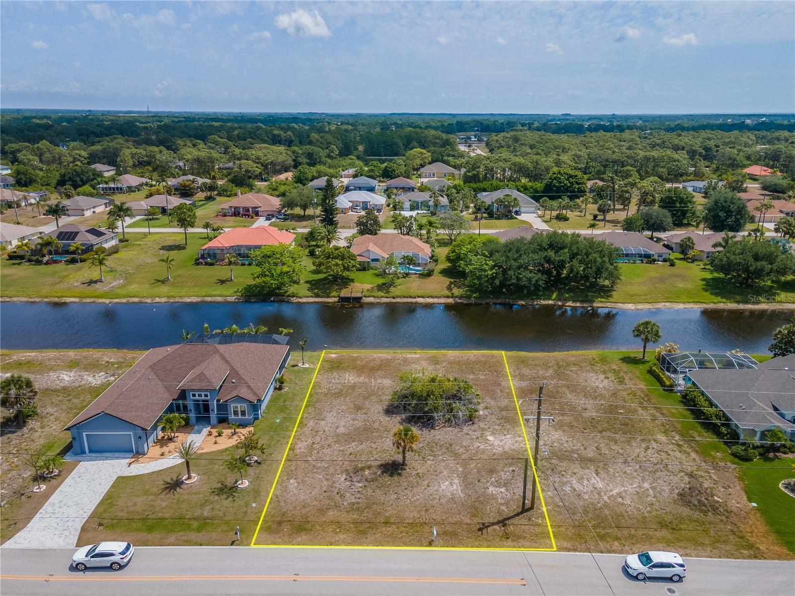 743 ROTONDA CIR