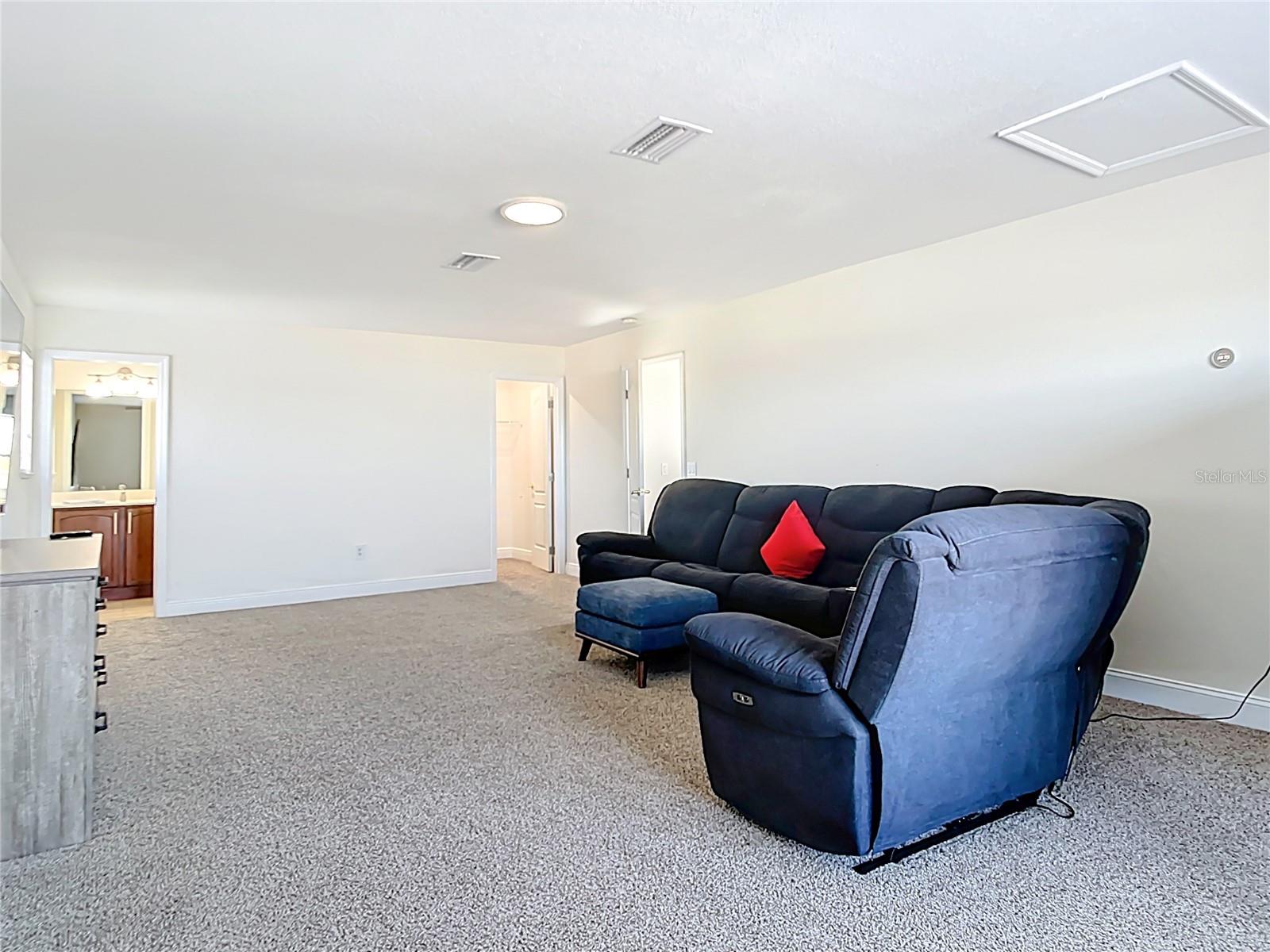 1167 ROTONDA CIR