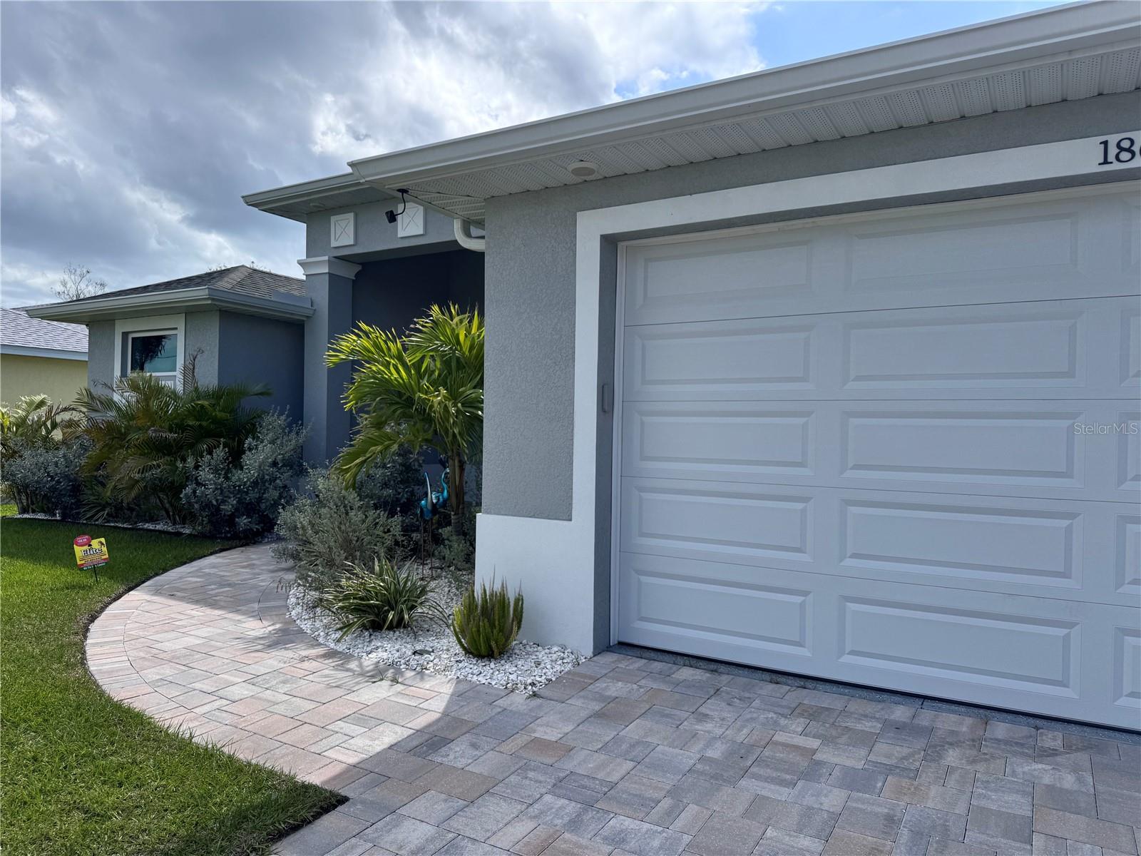 186 FAIRWAY RD