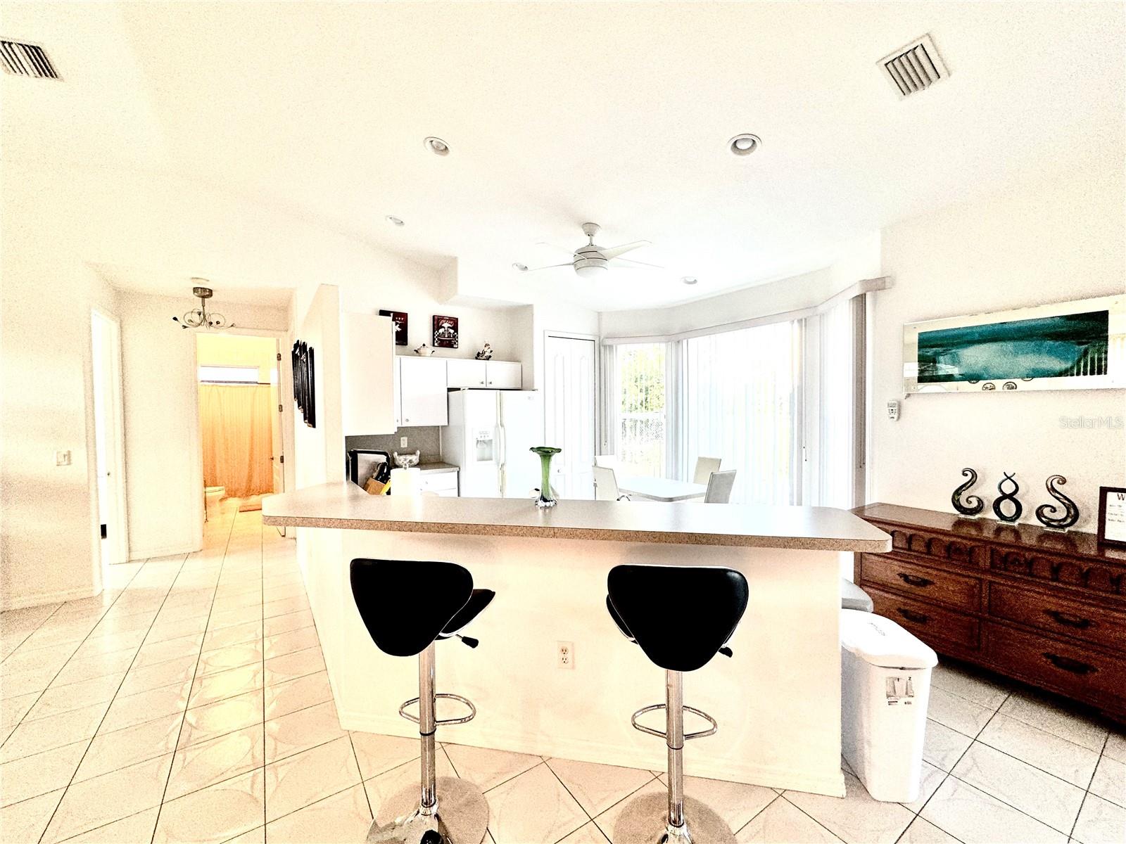 219 VENETIA AVE
