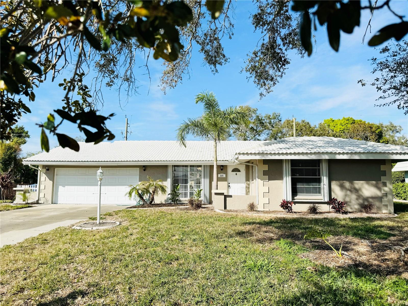 237 MATISSE CIR N