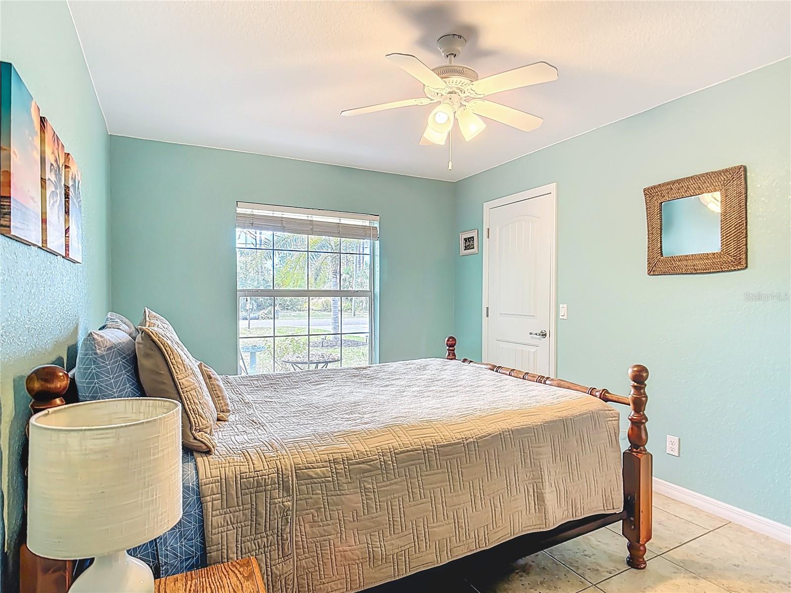 208 JENNIFER DR