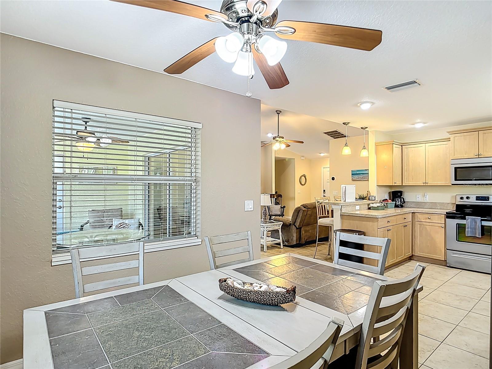 208 JENNIFER DR